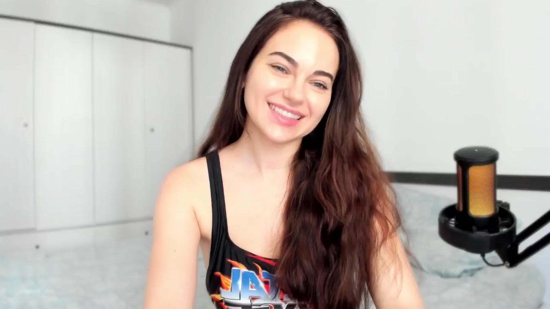 Gallery image thumbnail from BeeTheQueen's myfreecams stream on, 06/06/2025, 12:59 image 15 of 20