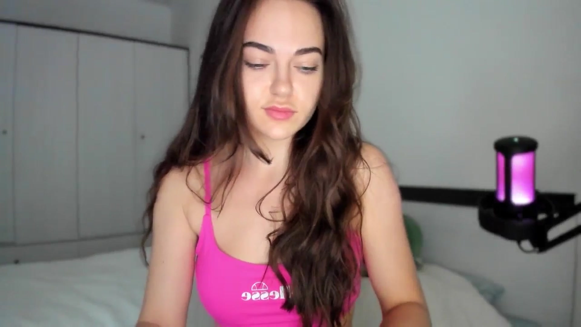 Gallery image thumbnail from BeeTheQueen's myfreecams stream on, 06/19/2025, 16:51 image 2 of 20