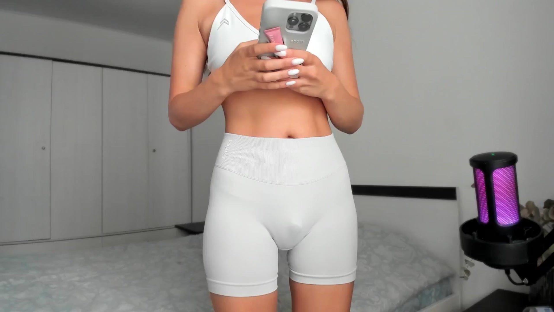Gallery image thumbnail from BeeTheQueen's myfreecams stream on, 06/29/2025, 15:21 image 16 of 20