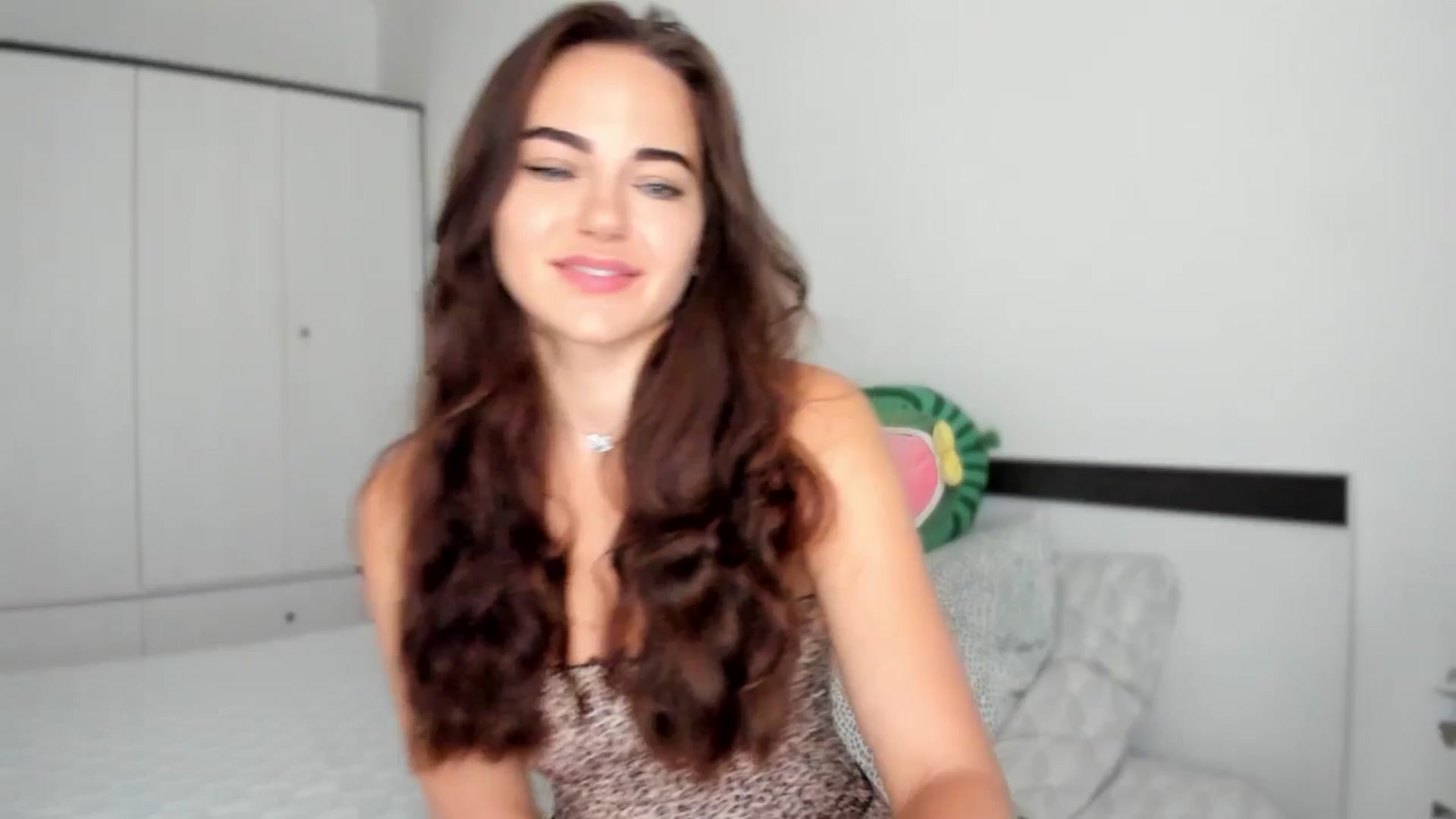 Gallery image thumbnail from BeeTheQueen's myfreecams stream on, 07/18/2025, 15:43 image 9 of 20