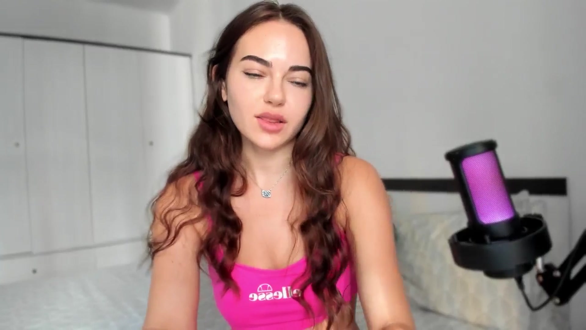 Gallery image thumbnail from BeeTheQueen's myfreecams stream on, 07/21/2025, 14:52 image 17 of 20
