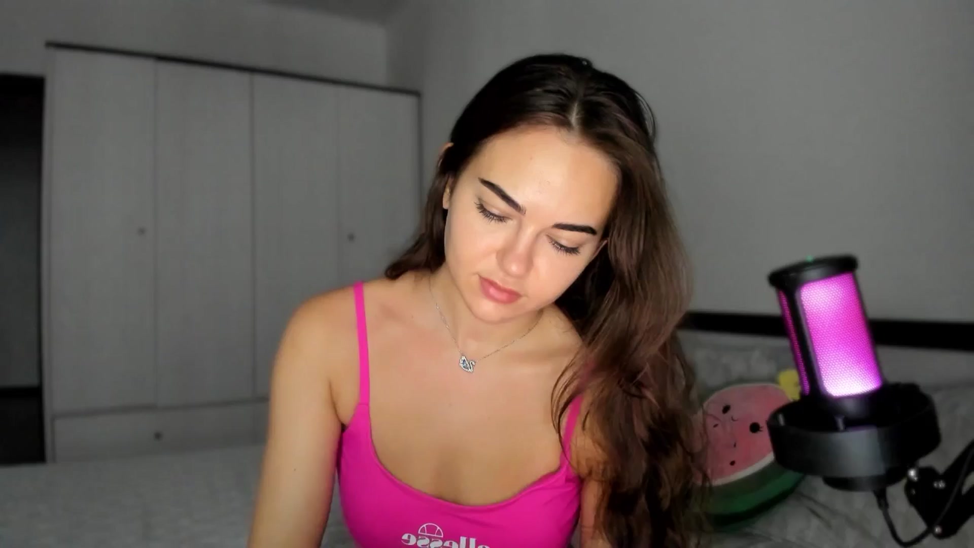 Gallery image thumbnail from BeeTheQueen's myfreecams stream on, 07/21/2025, 17:25 image 7 of 20