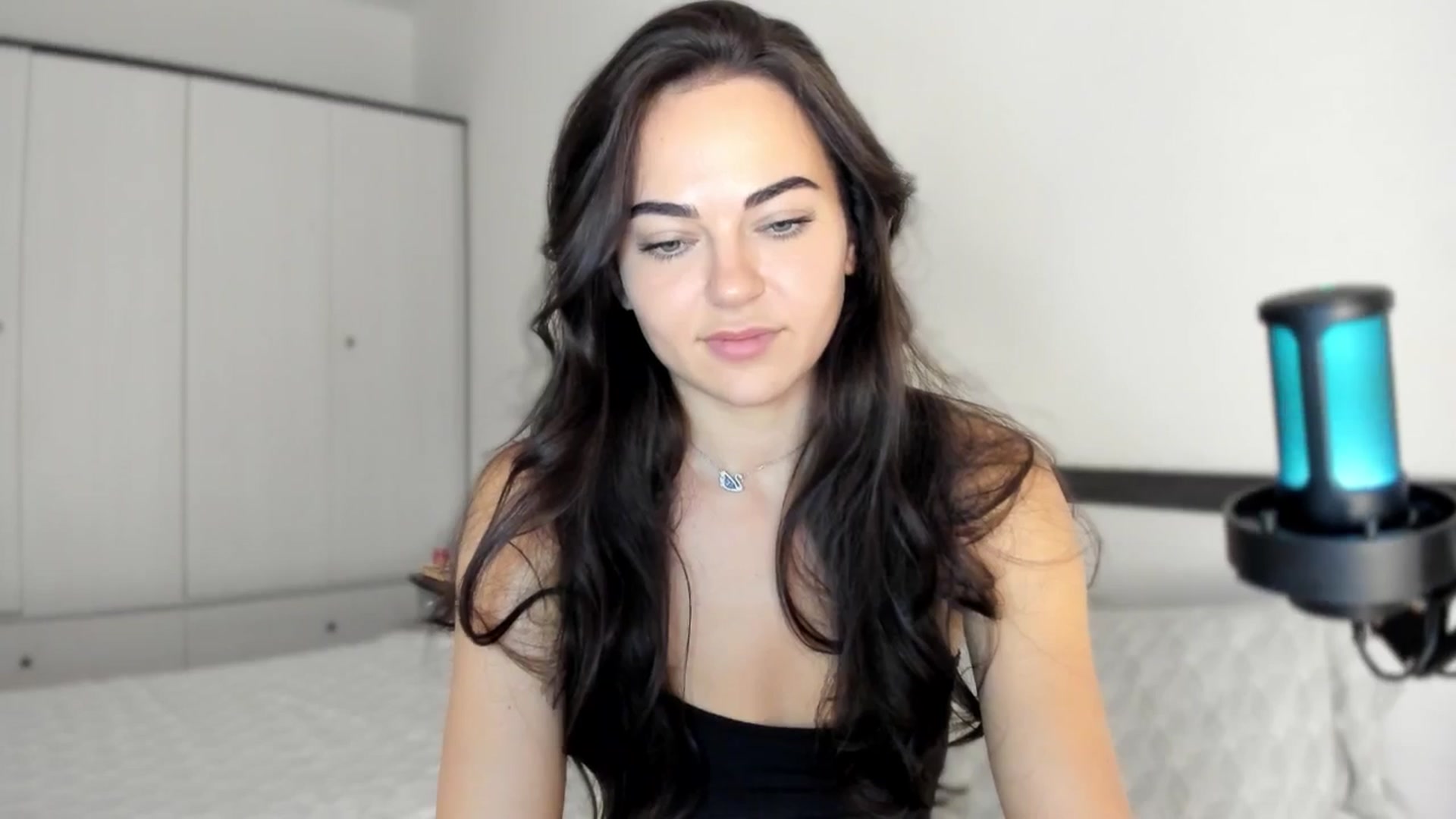 Gallery image thumbnail from BeeTheQueen's myfreecams stream on, 07/22/2025, 17:16 image 12 of 20