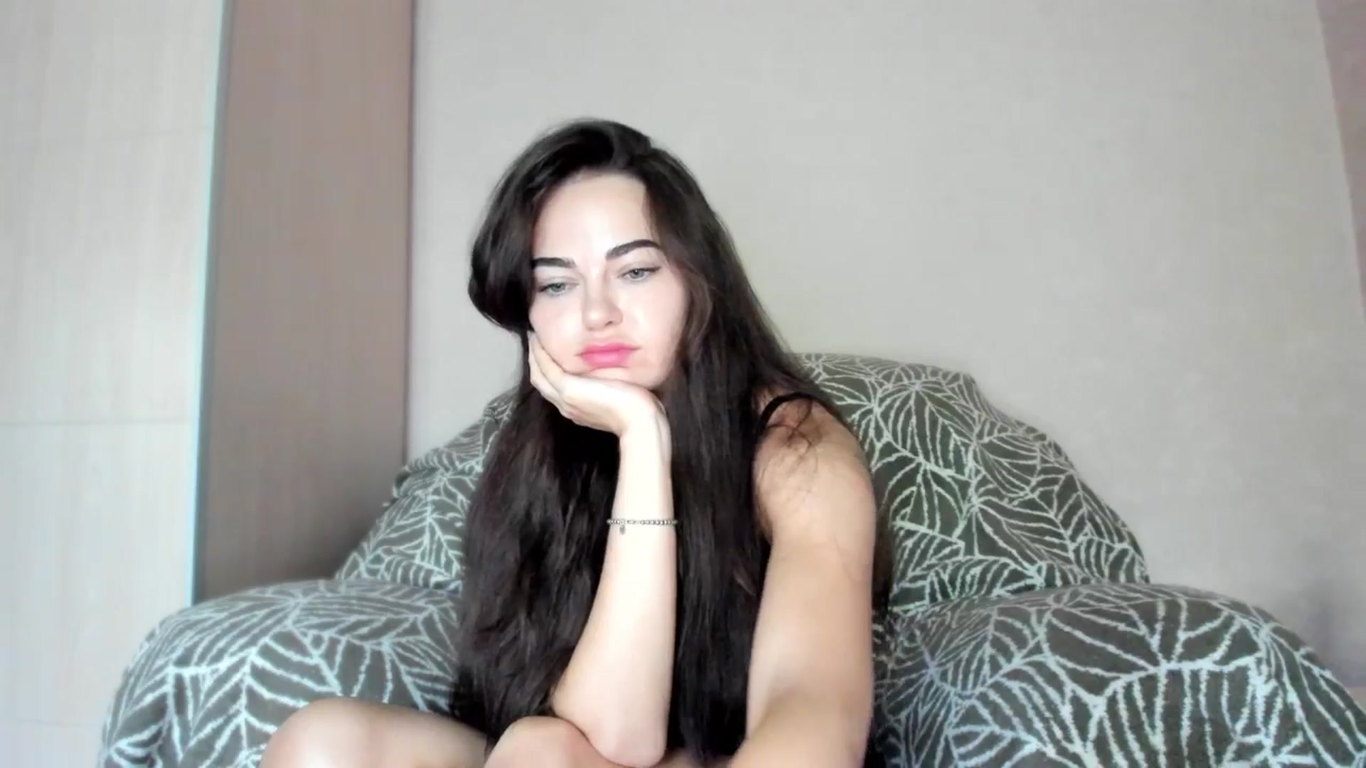 Gallery image thumbnail from BeeTheQueen's myfreecams stream on, 07/25/2025, 16:20 image 9 of 20