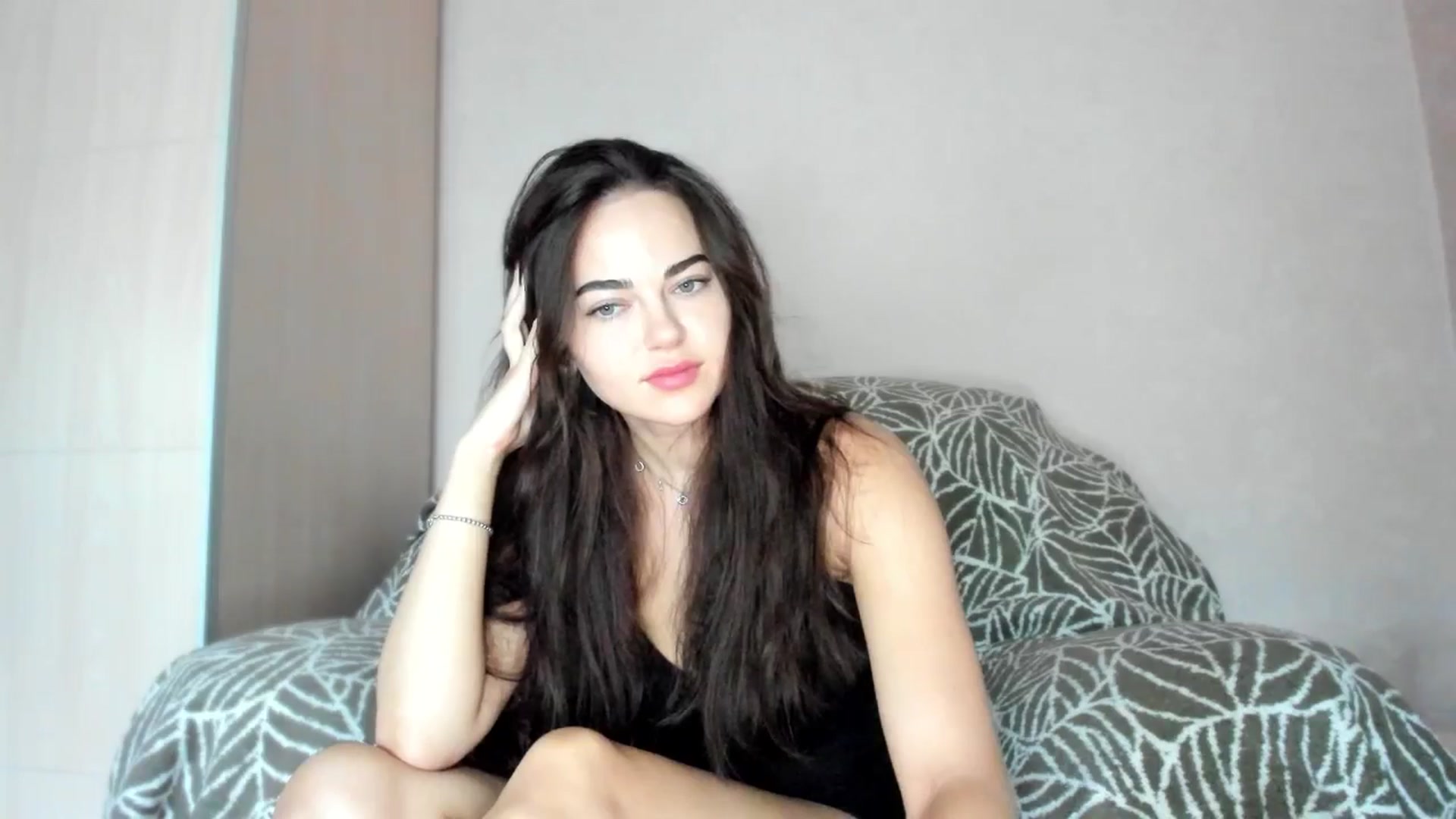 Gallery image thumbnail from BeeTheQueen's myfreecams stream on, 07/25/2025, 16:20 image 6 of 20