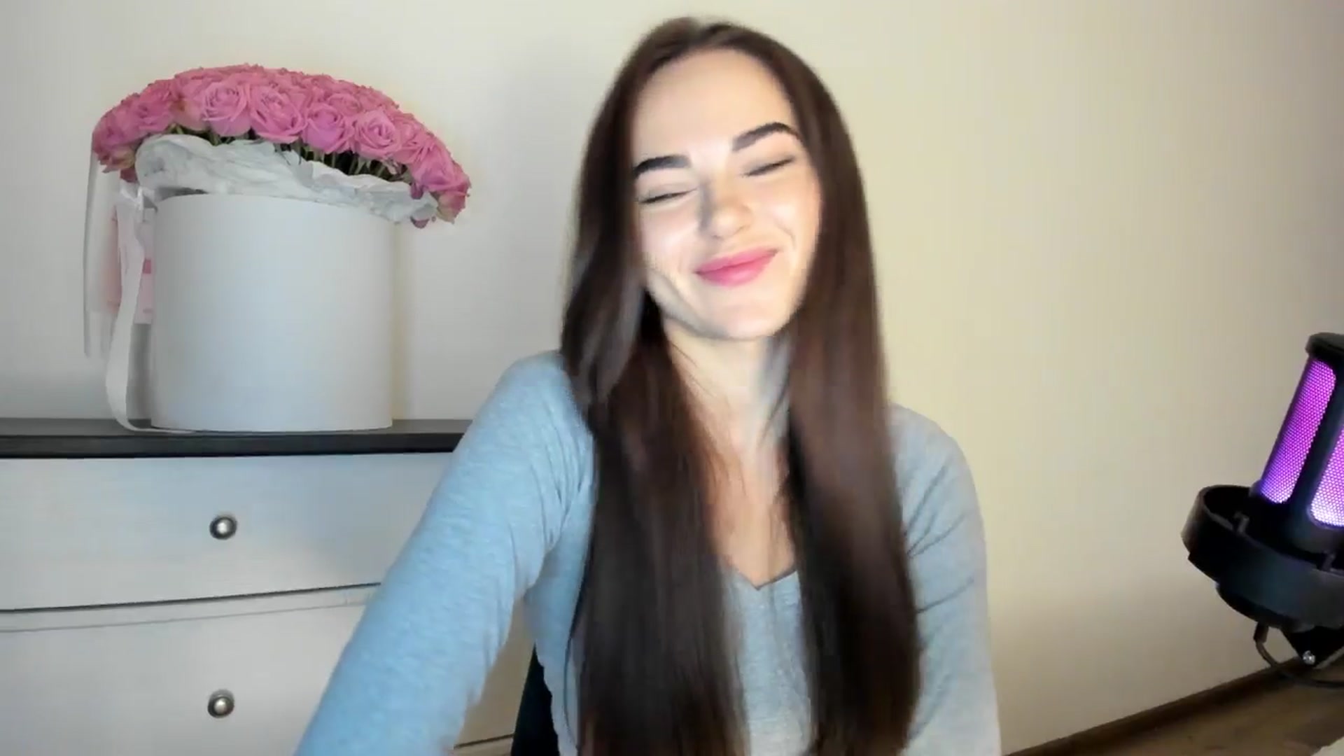 Gallery image thumbnail from BeeTheQueen's myfreecams stream on, 08/26/2025, 17:18 image 20 of 20