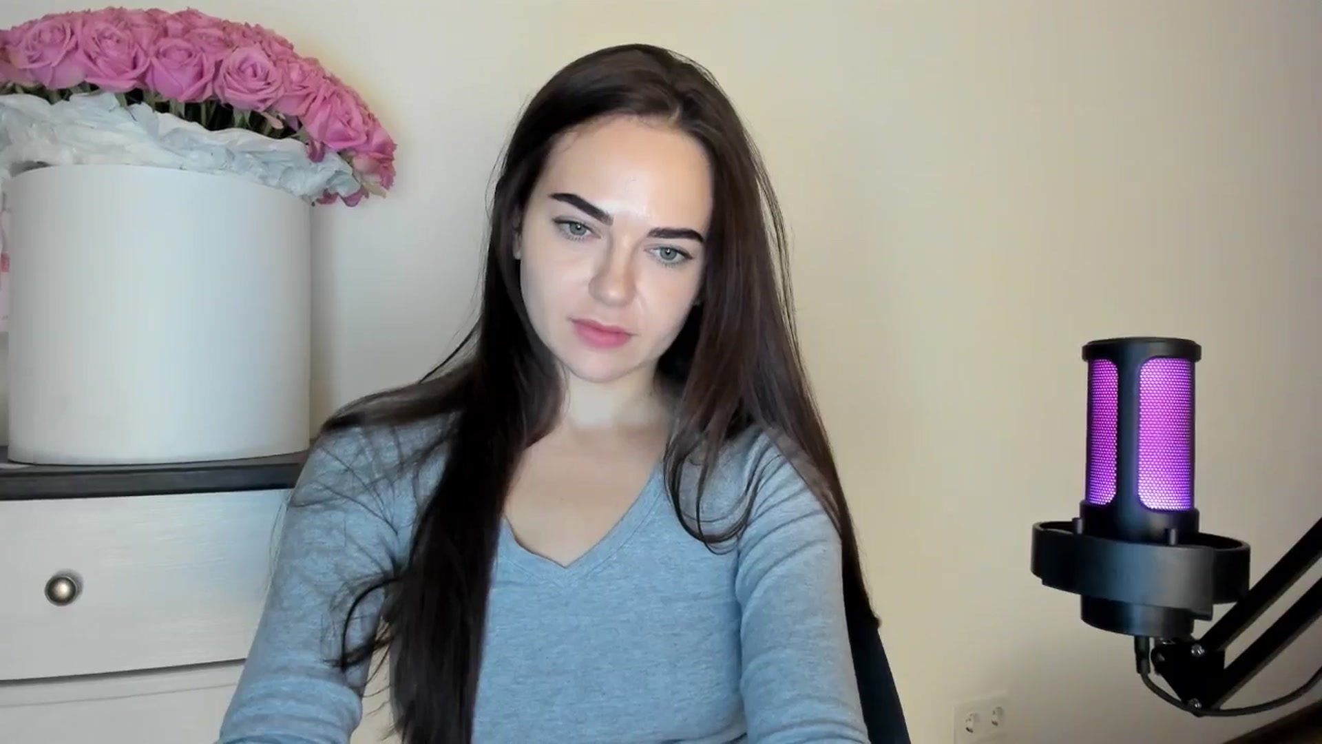 Gallery image thumbnail from BeeTheQueen's myfreecams stream on, 08/26/2025, 19:49 image 13 of 20