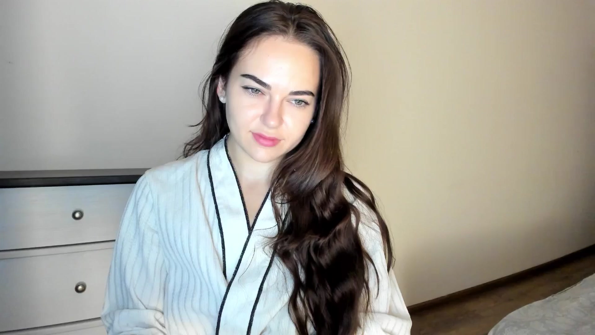 Gallery image thumbnail from BeeTheQueen's myfreecams stream on, 09/05/2025, 18:38 image 4 of 20