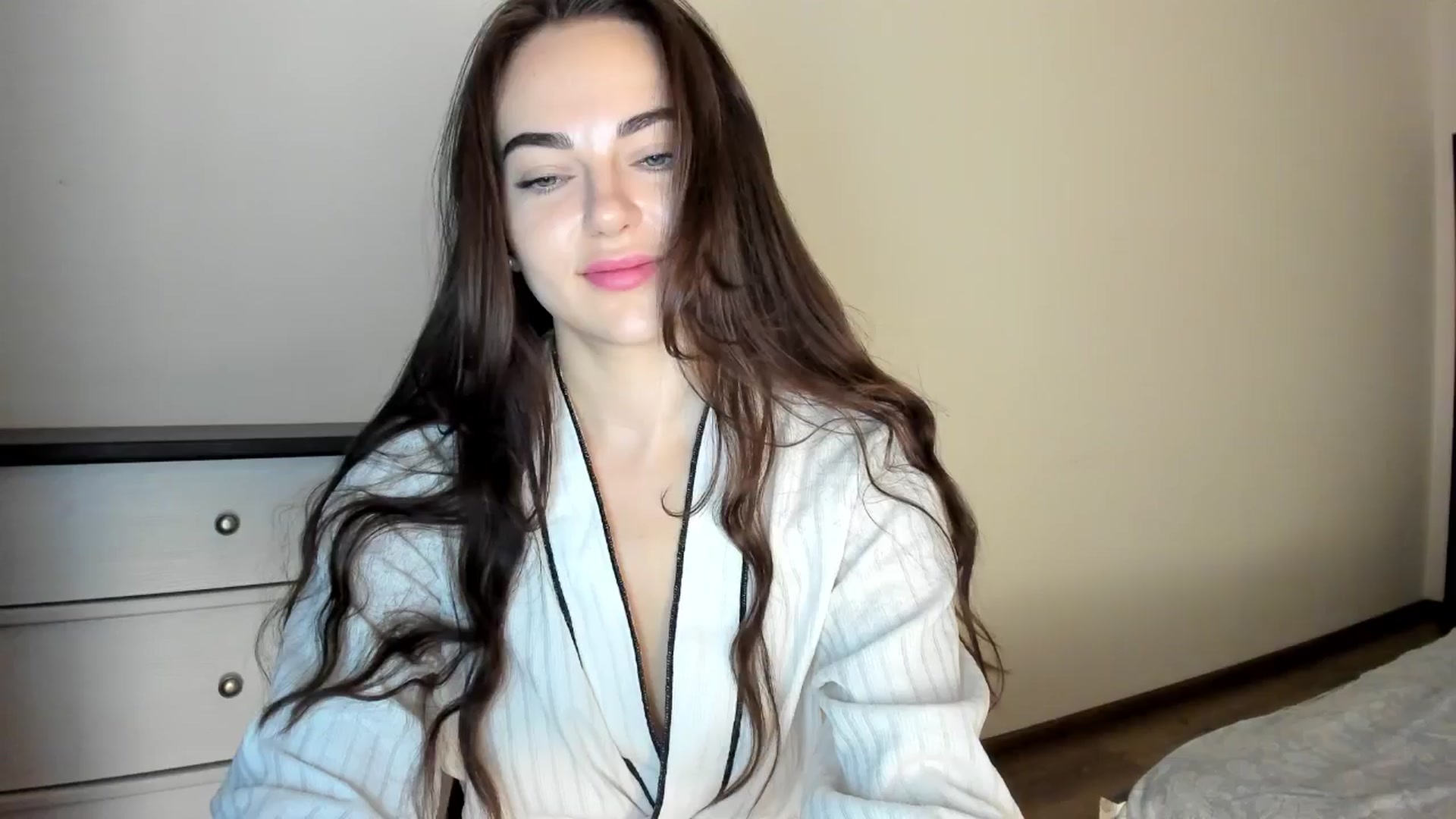 Gallery image thumbnail from BeeTheQueen's myfreecams stream on, 09/05/2025, 18:38 image 10 of 20