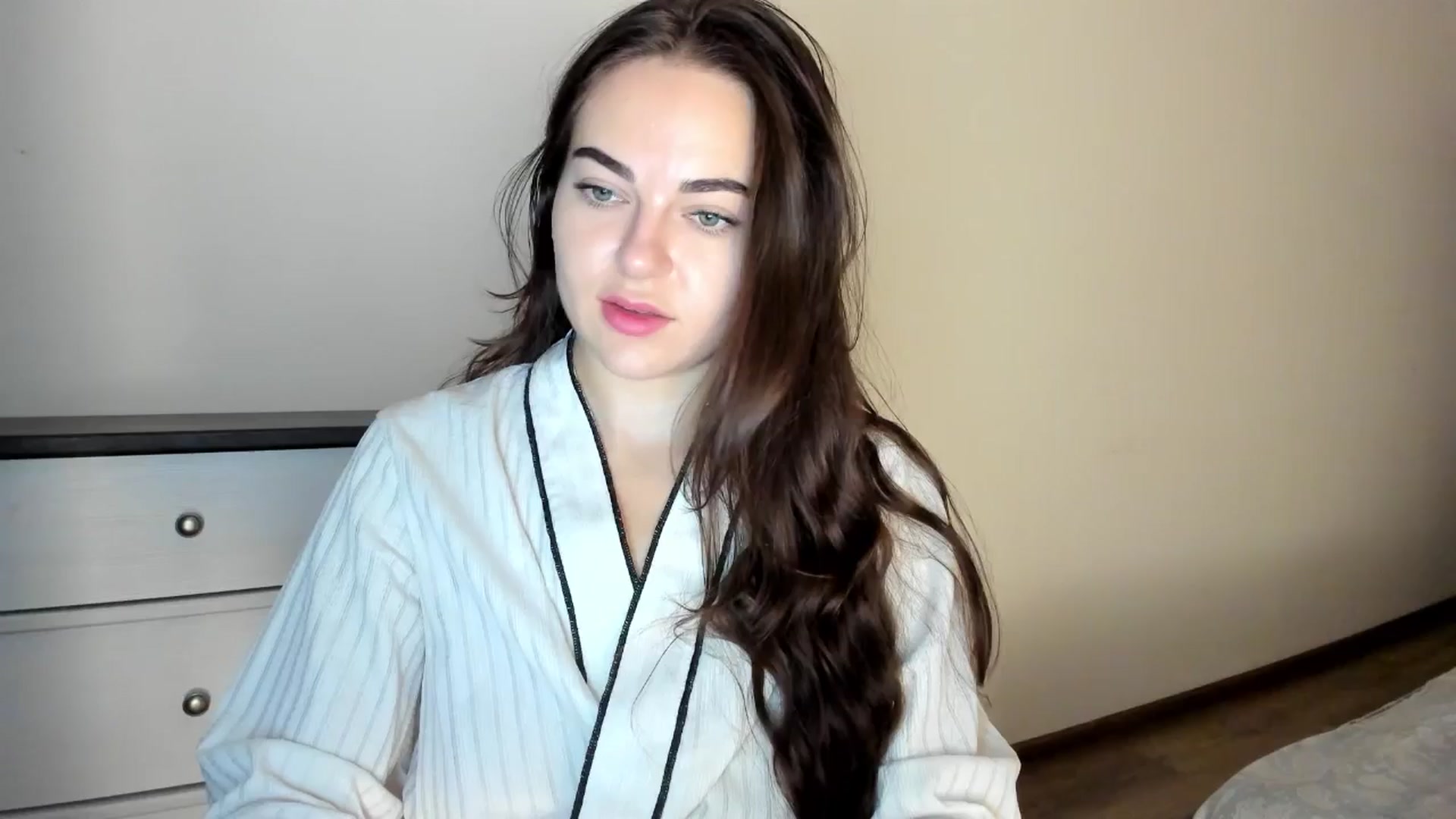 Gallery image thumbnail from BeeTheQueen's myfreecams stream on, 09/05/2025, 18:38 image 5 of 20