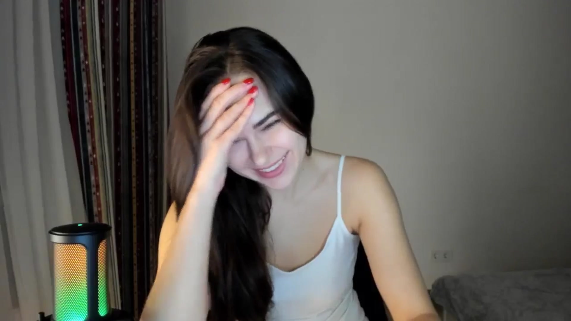 Gallery image thumbnail from BeeTheQueen's myfreecams stream on, 09/15/2025, 19:26 image 12 of 20