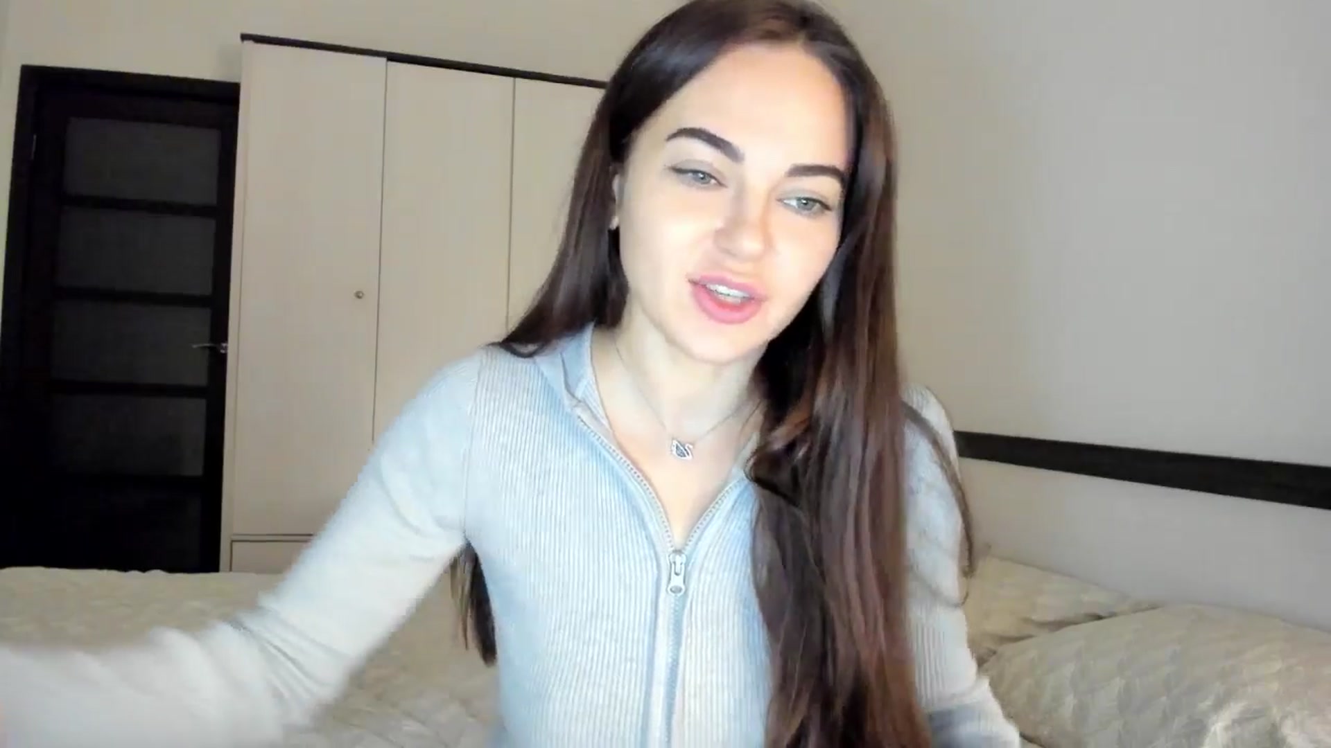 Gallery image thumbnail from BeeTheQueen's myfreecams stream on, 09/24/2025, 17:42 image 3 of 20