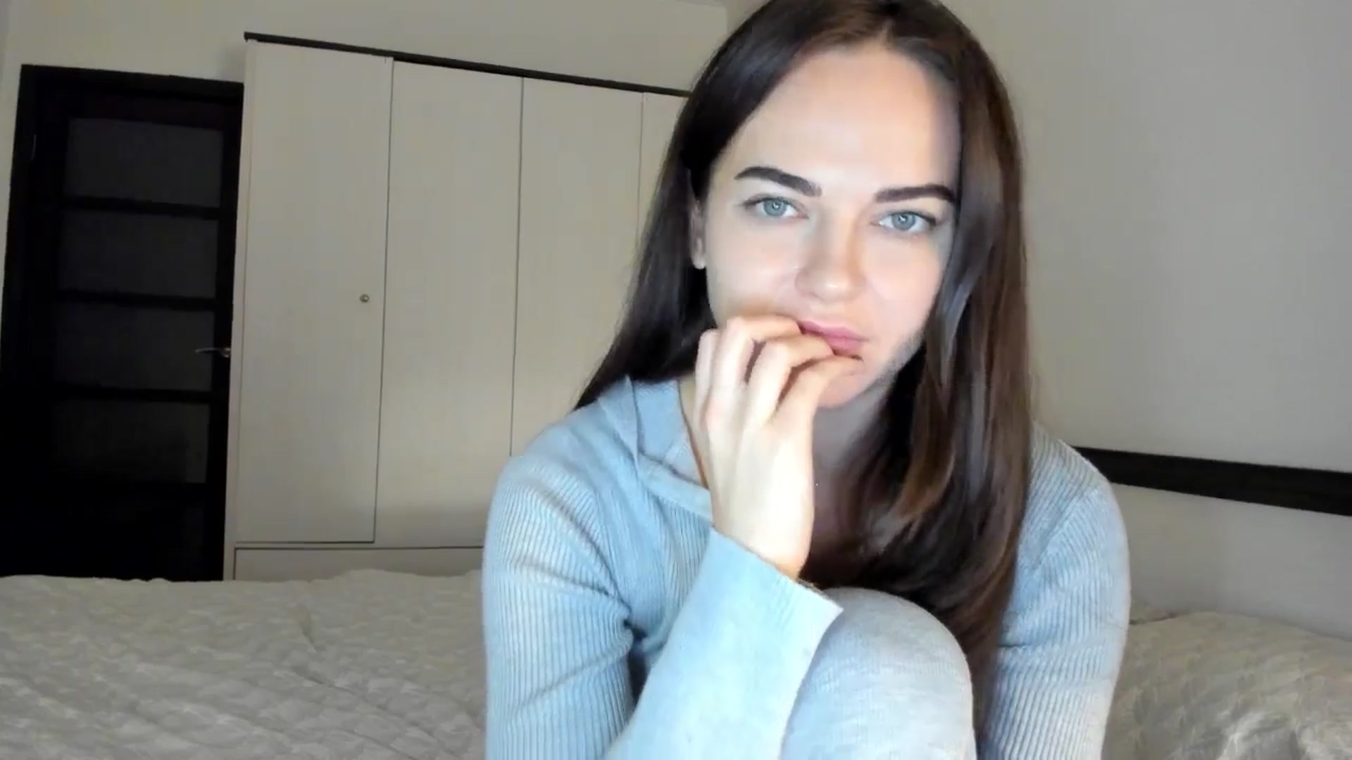 Gallery image thumbnail from BeeTheQueen's myfreecams stream on, 09/24/2025, 17:42 image 7 of 20