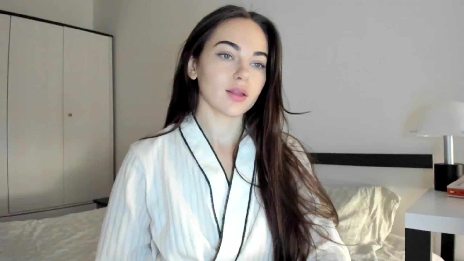 Gallery image thumbnail from BeeTheQueen's myfreecams stream on, 09/27/2025, 17:22 image 1 of 20
