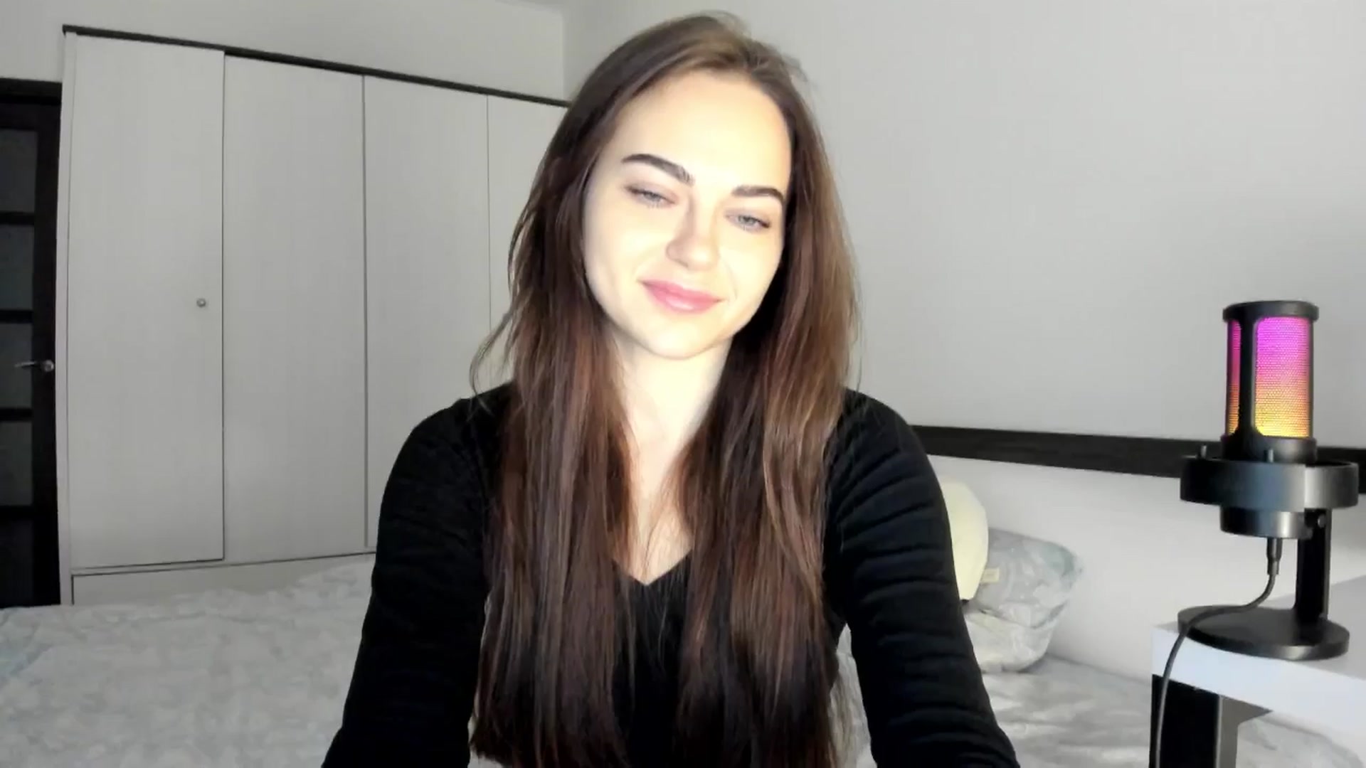 Gallery image thumbnail from BeeTheQueen's myfreecams stream on, 10/23/2025, 14:35 image 13 of 20