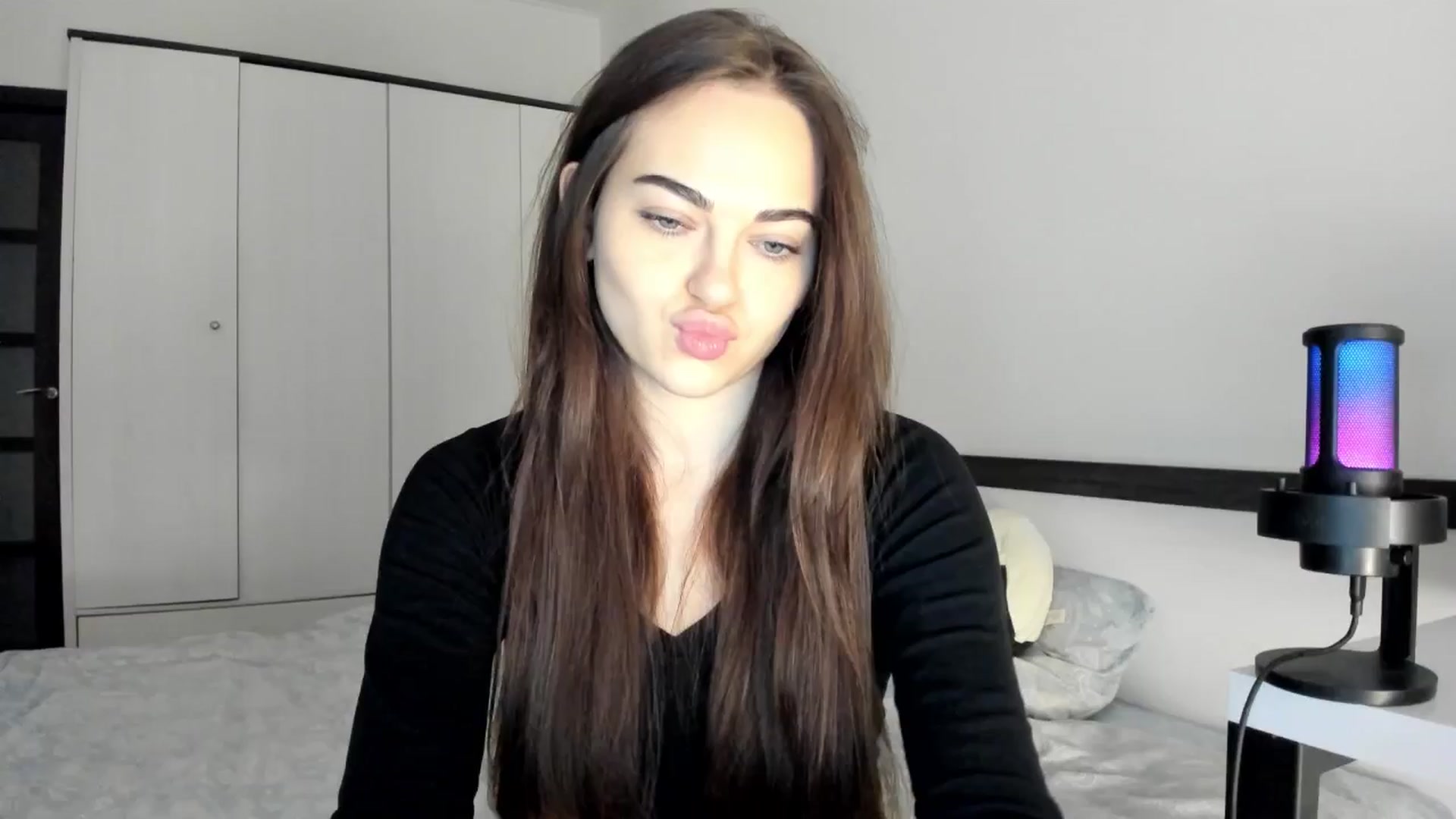 Gallery image thumbnail from BeeTheQueen's myfreecams stream on, 10/23/2025, 14:35 image 15 of 20