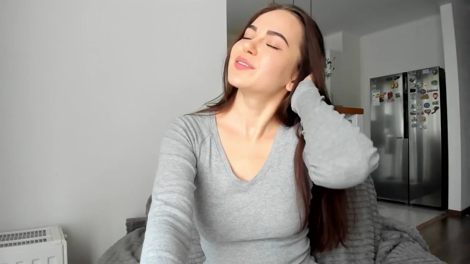 Gallery image thumbnail from BeeTheQueen's myfreecams stream on, 10/26/2025, 13:24 image 15 of 20