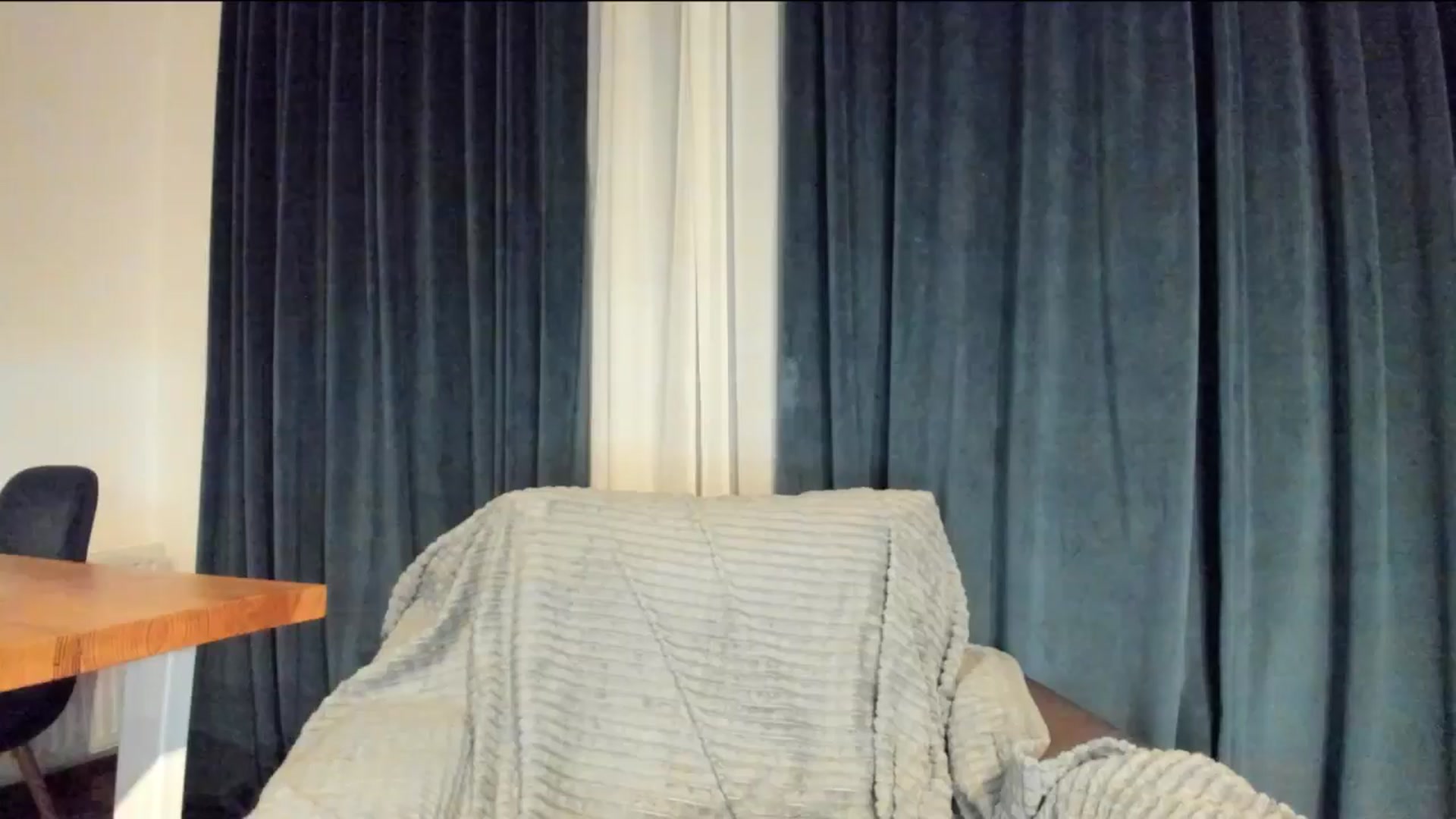 Gallery image thumbnail from BeeTheQueen's myfreecams stream on, 10/26/2025, 17:16 image 14 of 20