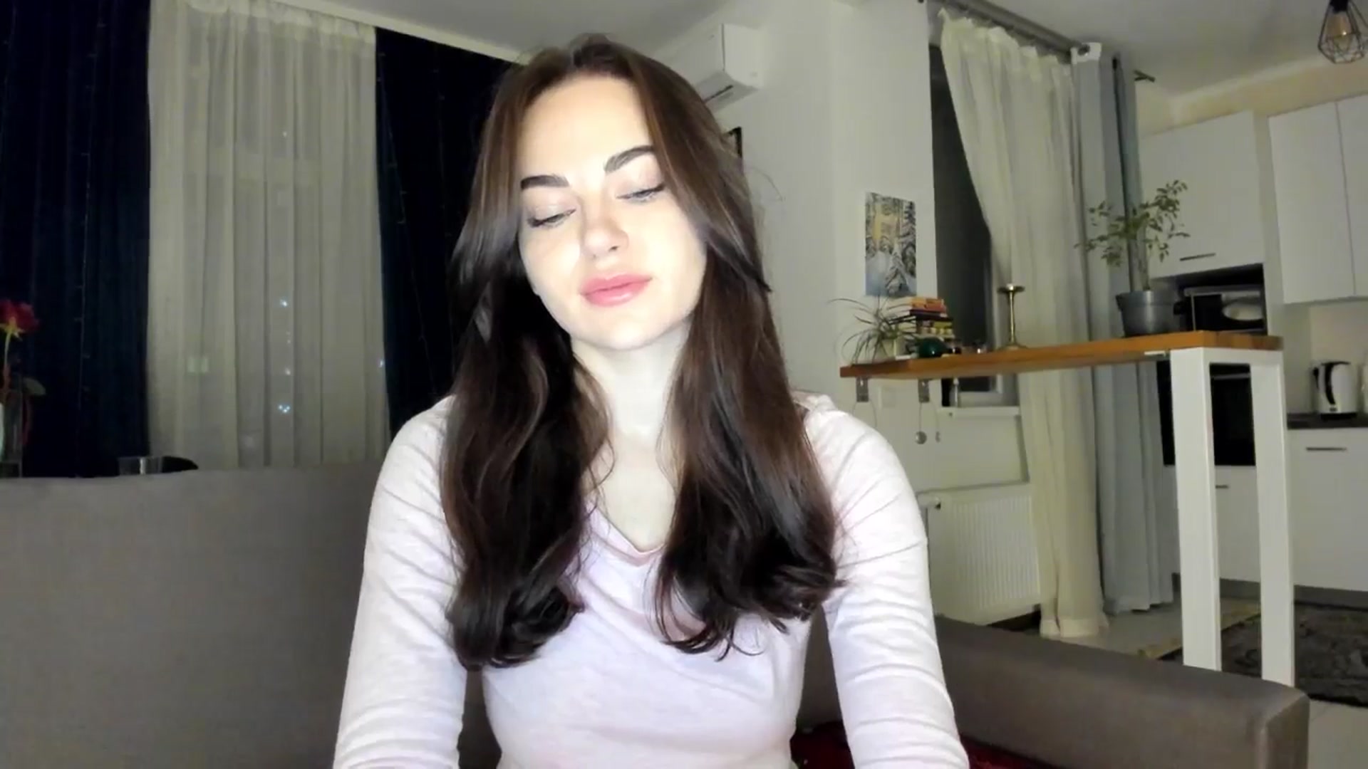 Gallery image thumbnail from BeeTheQueen's myfreecams stream on, 11/19/2025, 15:58 image 20 of 20