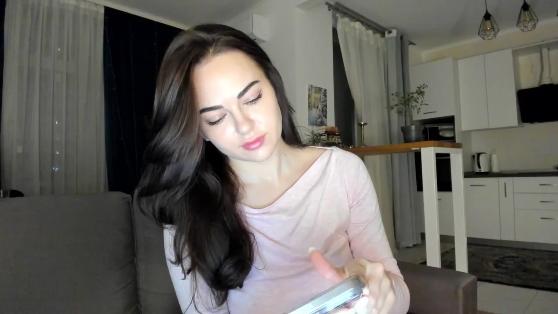 Gallery image thumbnail from BeeTheQueen's myfreecams stream on, 11/19/2025, 15:58 image 5 of 20
