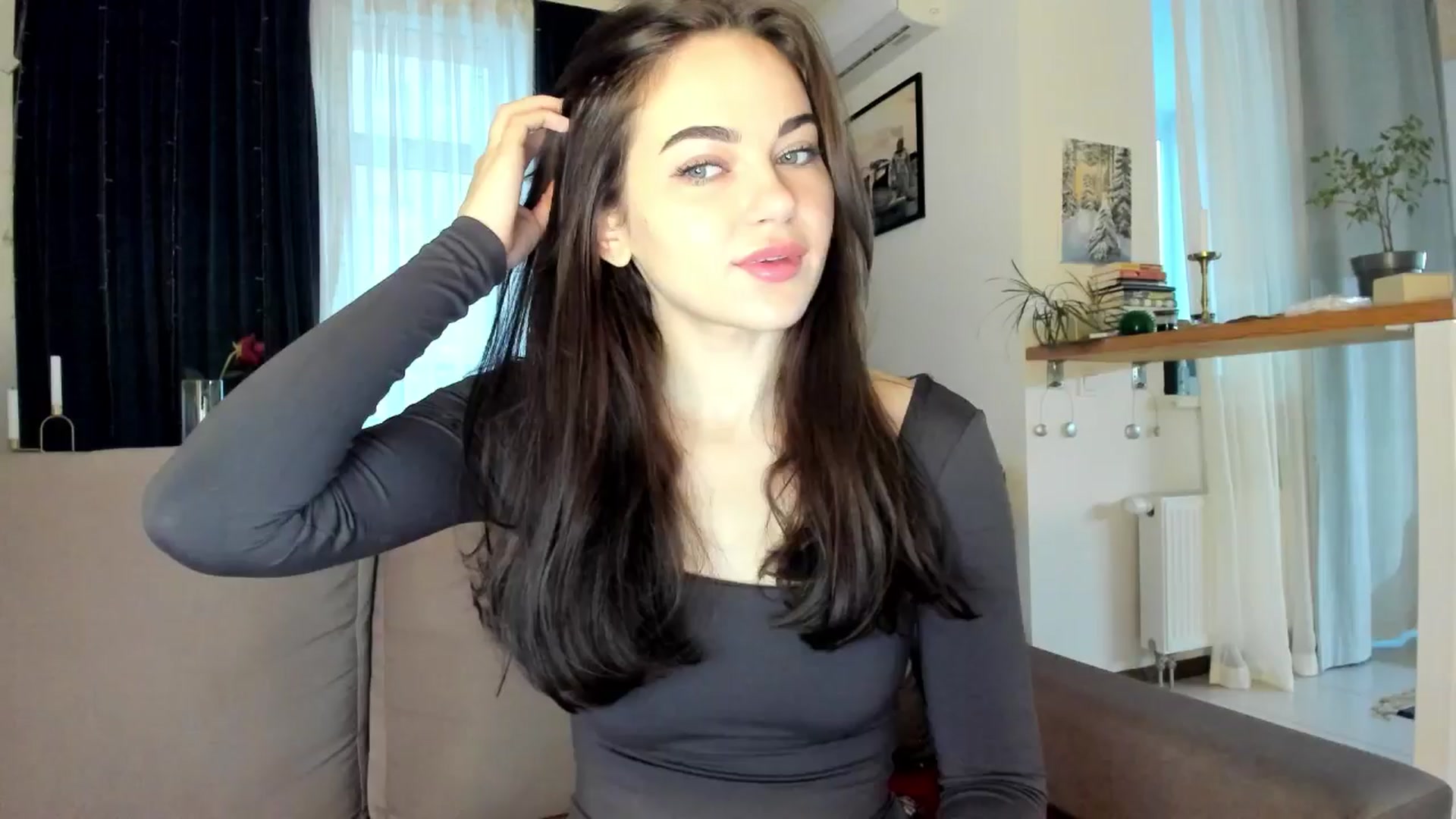 Gallery image thumbnail from BeeTheQueen's myfreecams stream on, 11/21/2025, 12:53 image 13 of 20