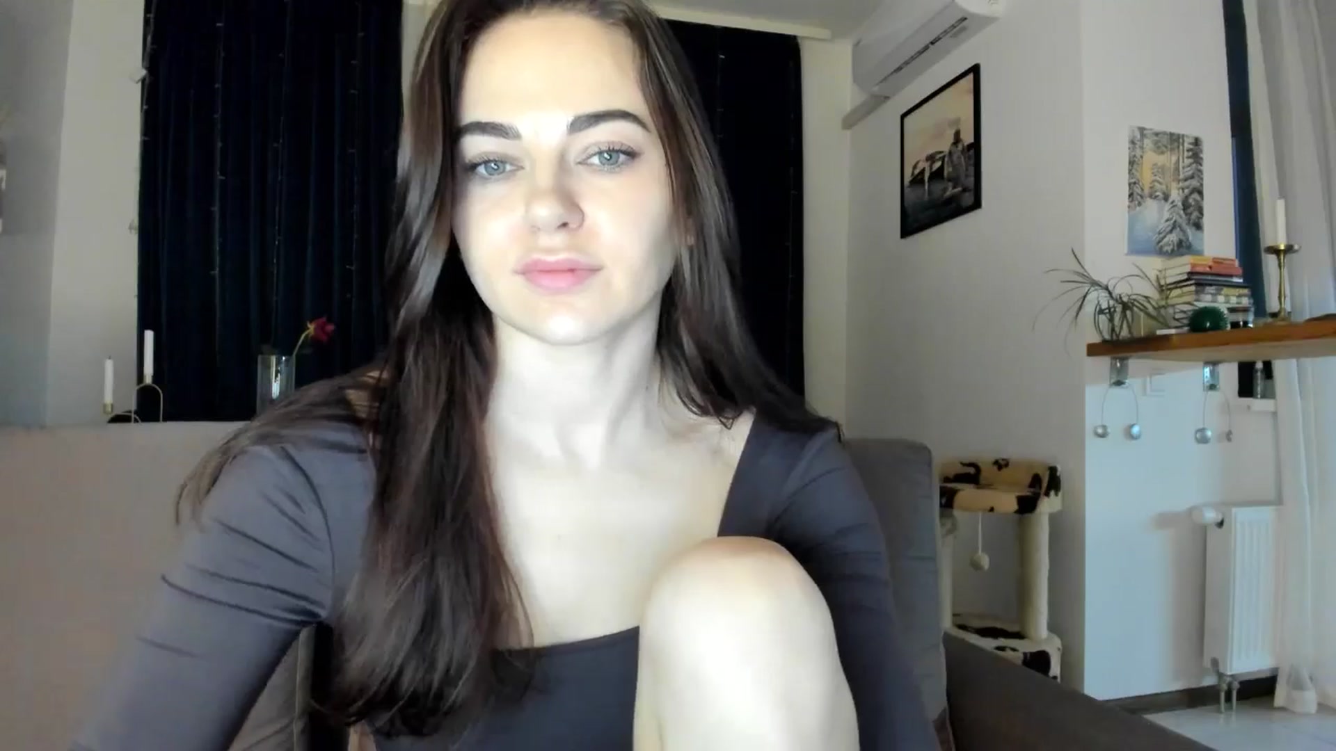 Gallery image thumbnail from BeeTheQueen's myfreecams stream on, 11/21/2025, 14:27 image 17 of 20