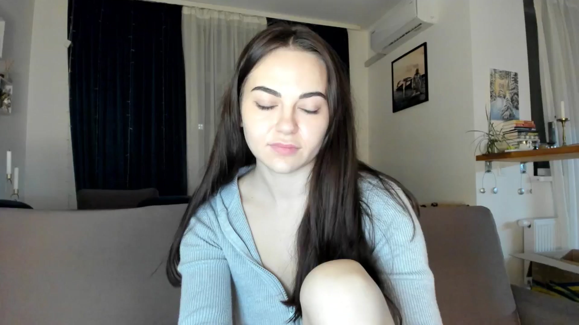 Gallery image thumbnail from BeeTheQueen's myfreecams stream on, 11/30/2025, 21:39 image 18 of 20