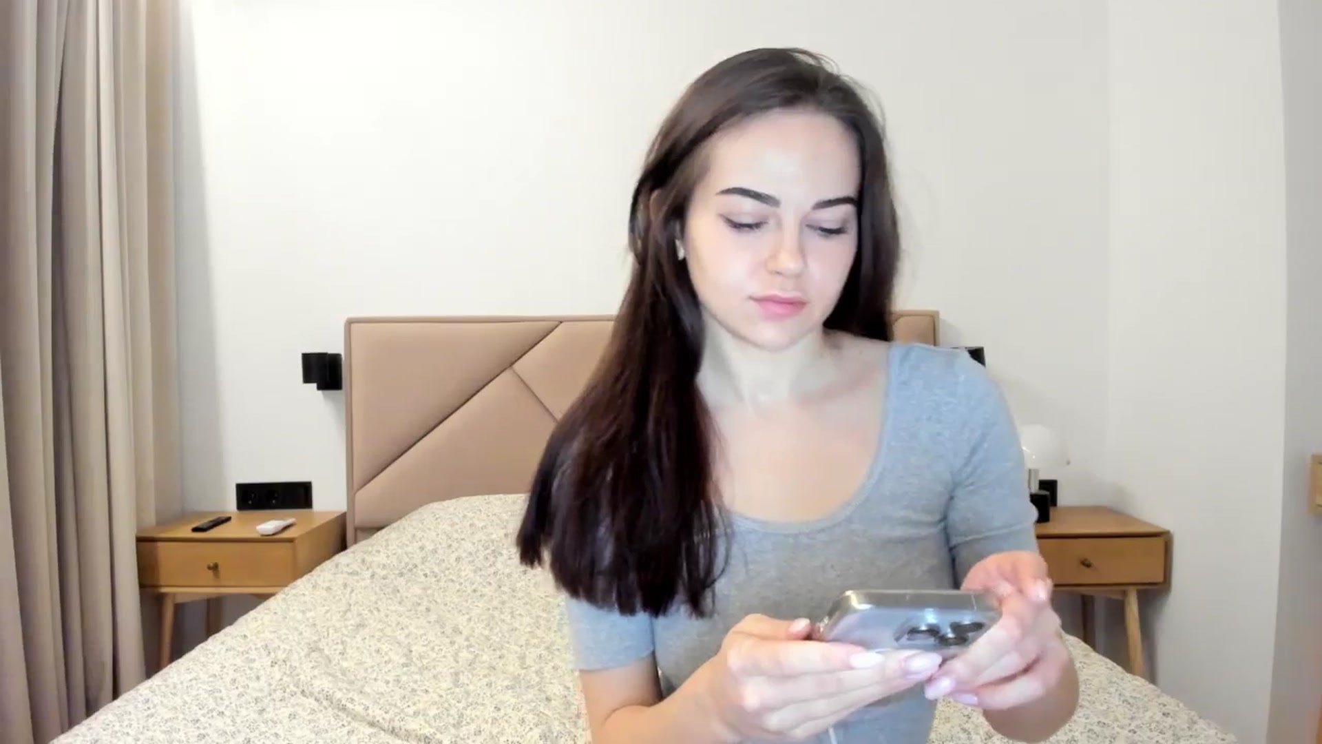 Gallery image thumbnail from BeeTheQueen's myfreecams stream on, 12/08/2025, 19:32 image 11 of 20