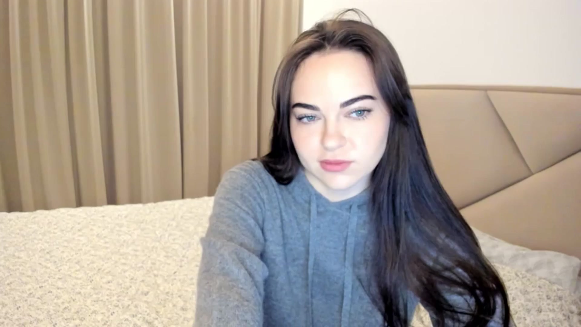 Gallery image thumbnail from BeeTheQueen's myfreecams stream on, 01/13/2026, 17:37 image 6 of 20