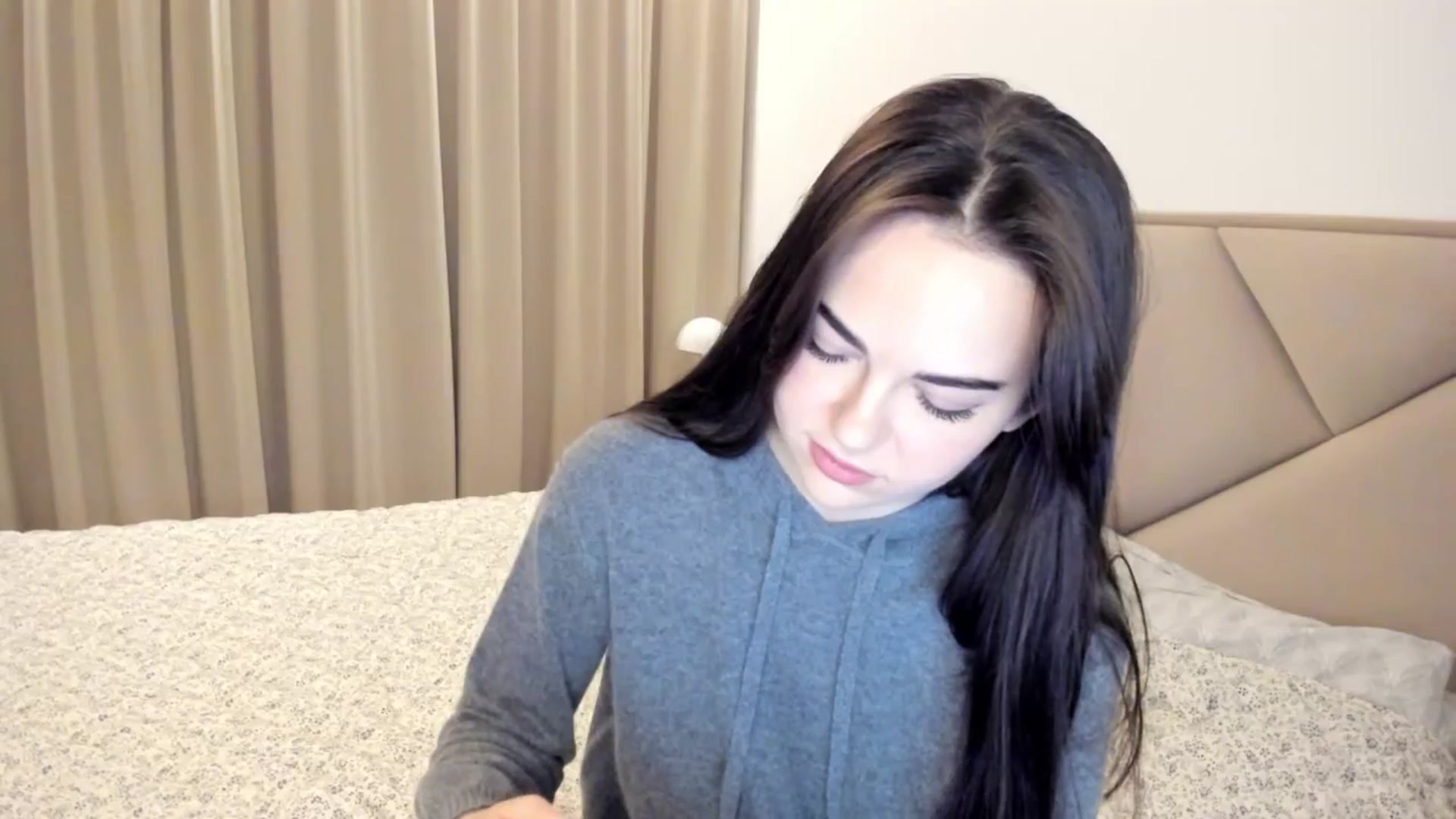 Gallery image thumbnail from BeeTheQueen's myfreecams stream on, 01/13/2026, 17:37 image 10 of 20
