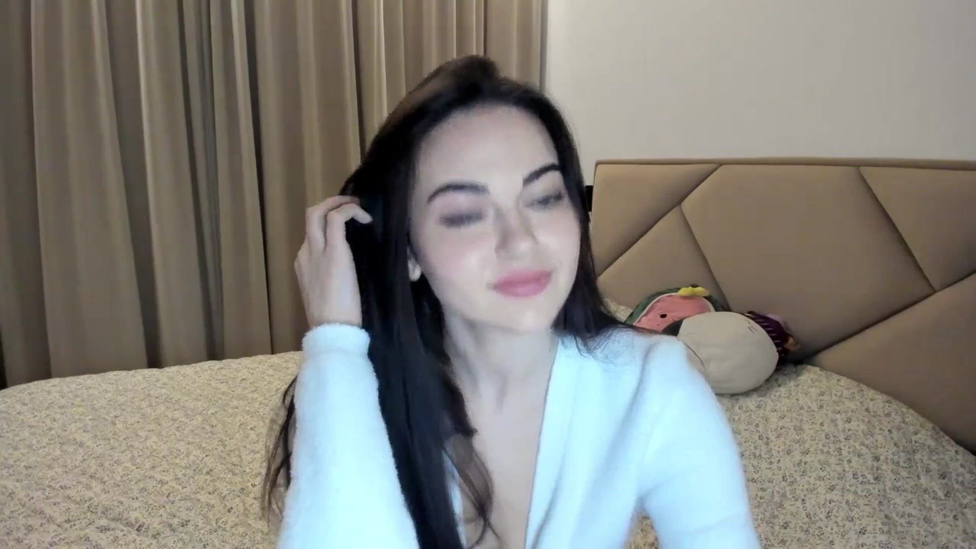 Gallery image thumbnail from BeeTheQueen's myfreecams stream on, 01/18/2026, 18:55 image 5 of 20