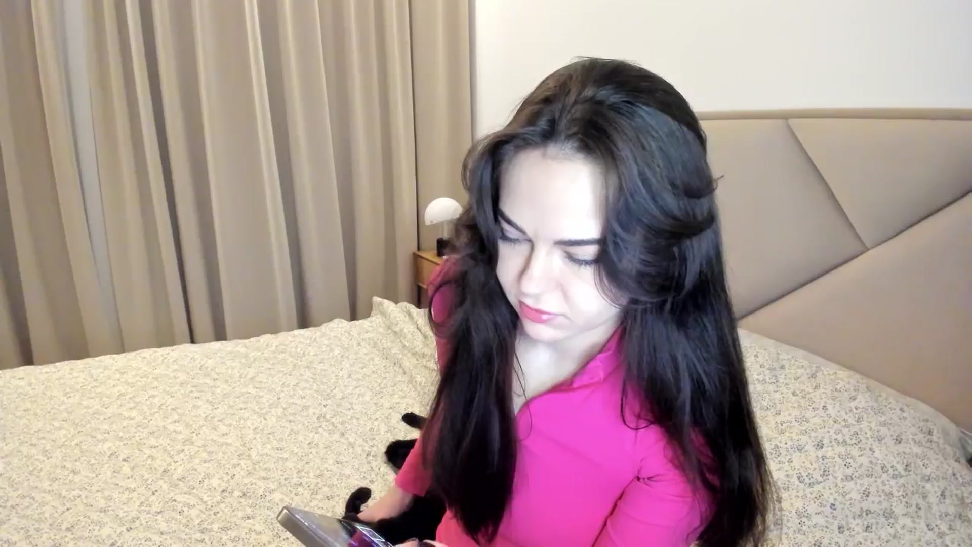 Gallery image thumbnail from BeeTheQueen's myfreecams stream on, 01/23/2026, 20:27 image 16 of 20