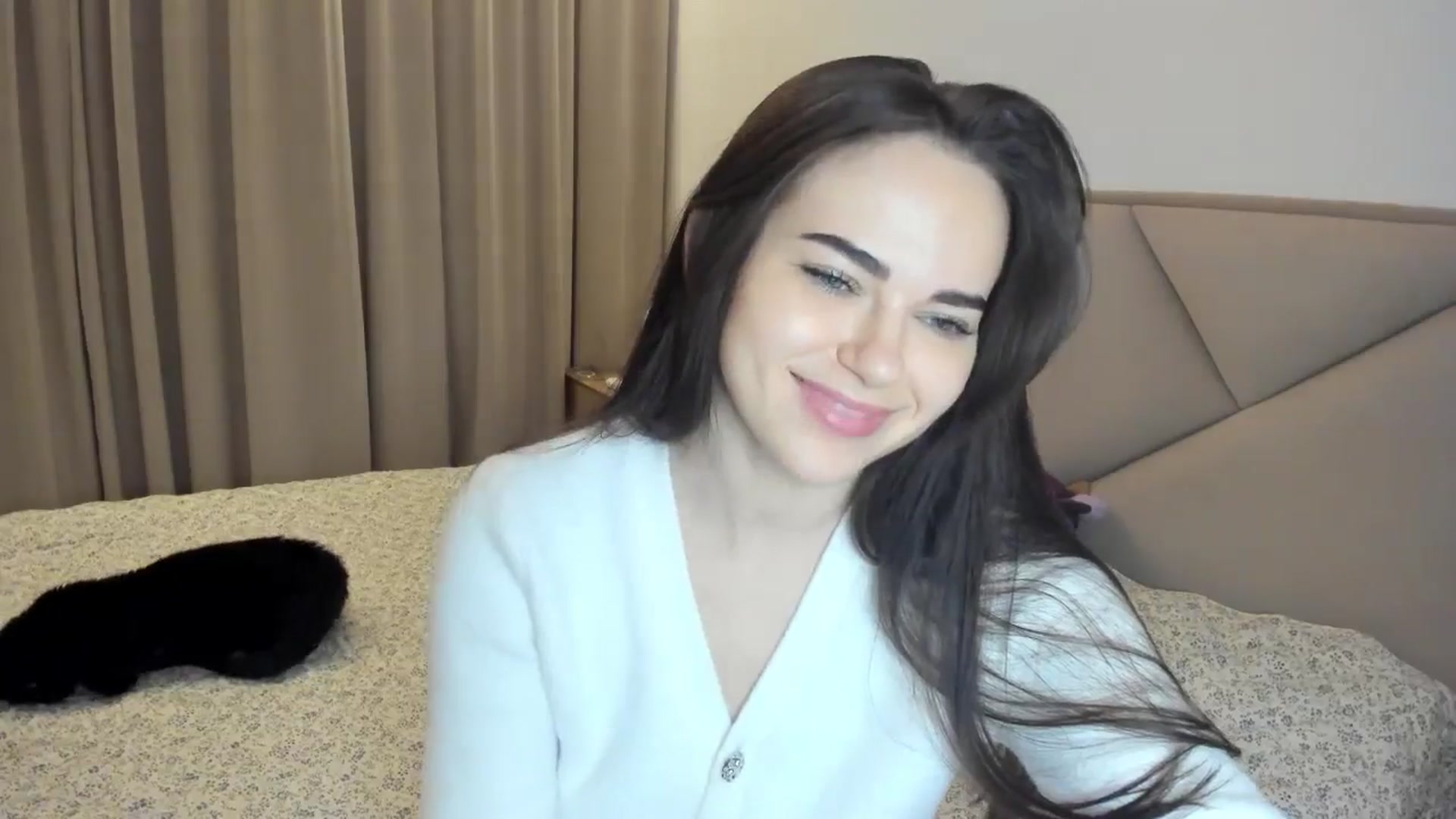 Gallery image thumbnail from BeeTheQueen's myfreecams stream on, 02/01/2026, 21:42 image 11 of 20