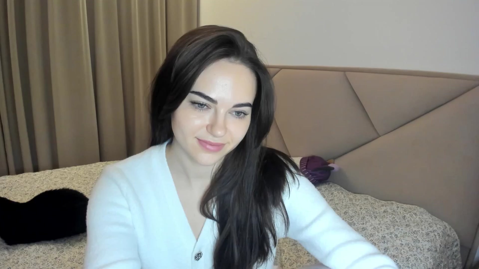 Gallery image thumbnail from BeeTheQueen's myfreecams stream on, 02/01/2026, 21:42 image 2 of 20