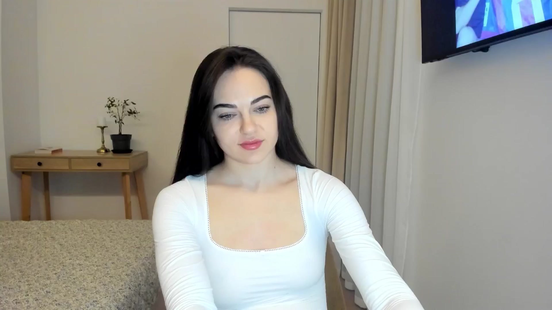 Gallery image thumbnail from BeeTheQueen's myfreecams stream on, 02/05/2026, 21:03 image 4 of 20