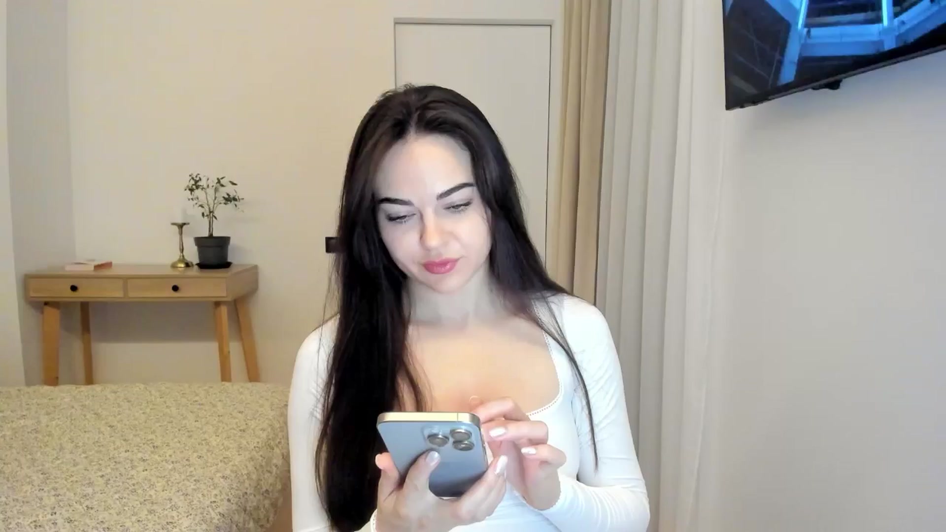 Gallery image thumbnail from BeeTheQueen's myfreecams stream on, 02/05/2026, 21:03 image 11 of 20
