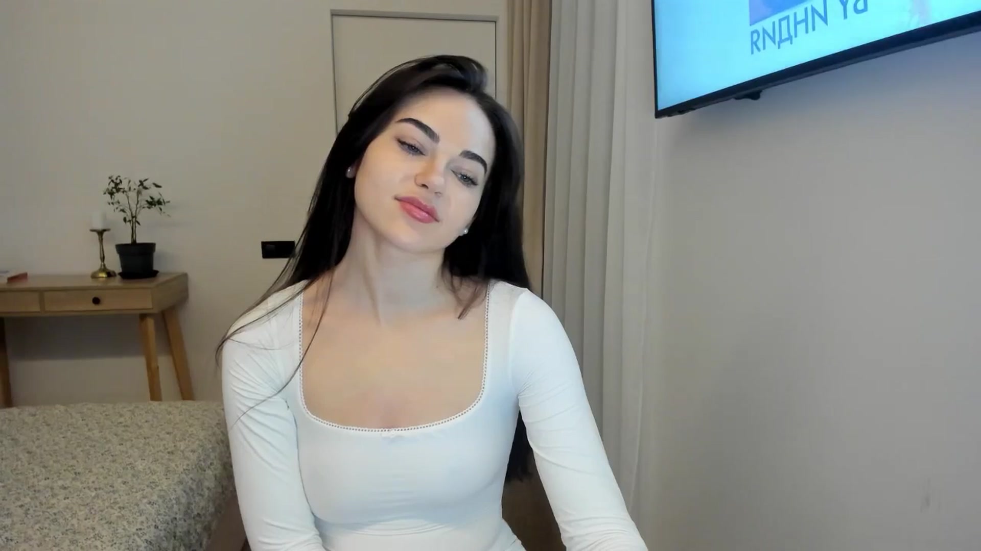 Gallery image thumbnail from BeeTheQueen's myfreecams stream on, 02/05/2026, 21:55 image 19 of 20