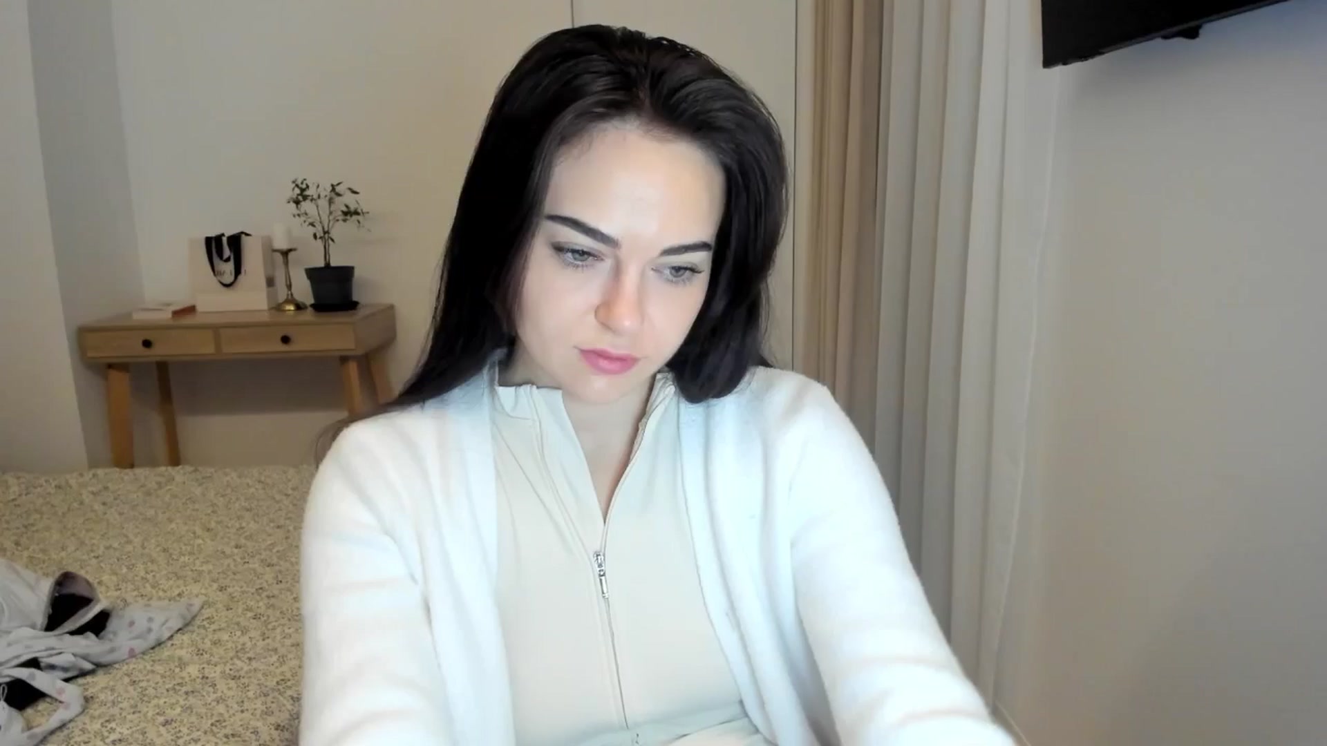 Gallery image thumbnail from BeeTheQueen's myfreecams stream on, 02/07/2026, 20:37 image 3 of 20