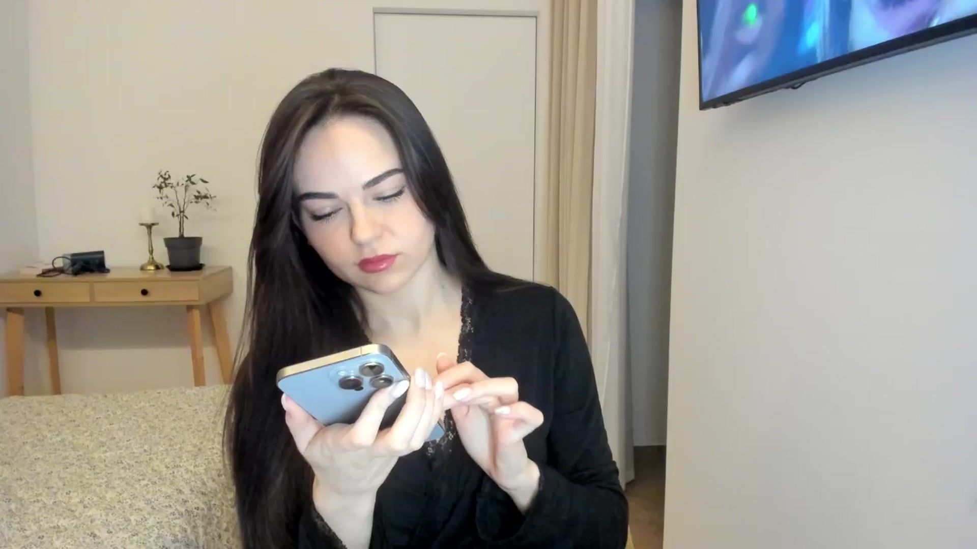 Gallery image thumbnail from BeeTheQueen's myfreecams stream on, 02/10/2026, 18:12 image 1 of 20