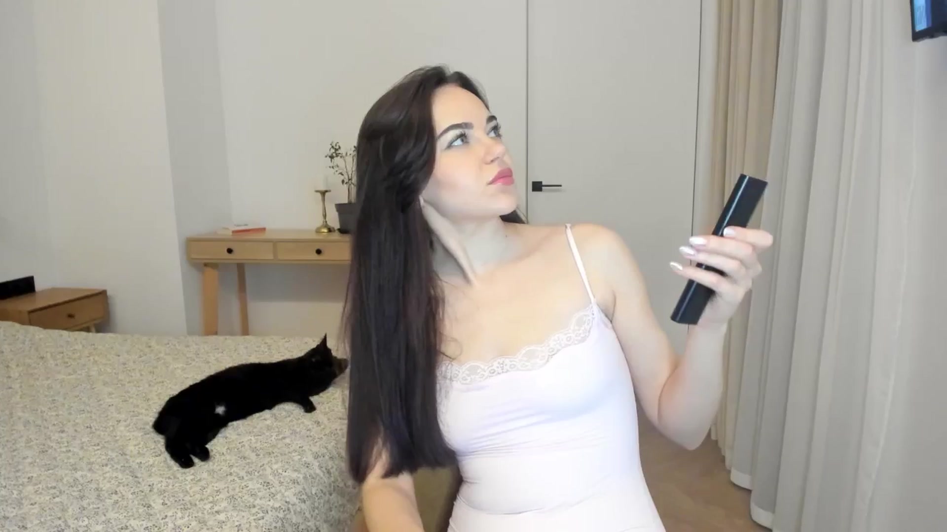 Gallery image thumbnail from BeeTheQueen's myfreecams stream on, 02/12/2026, 20:46 image 5 of 20