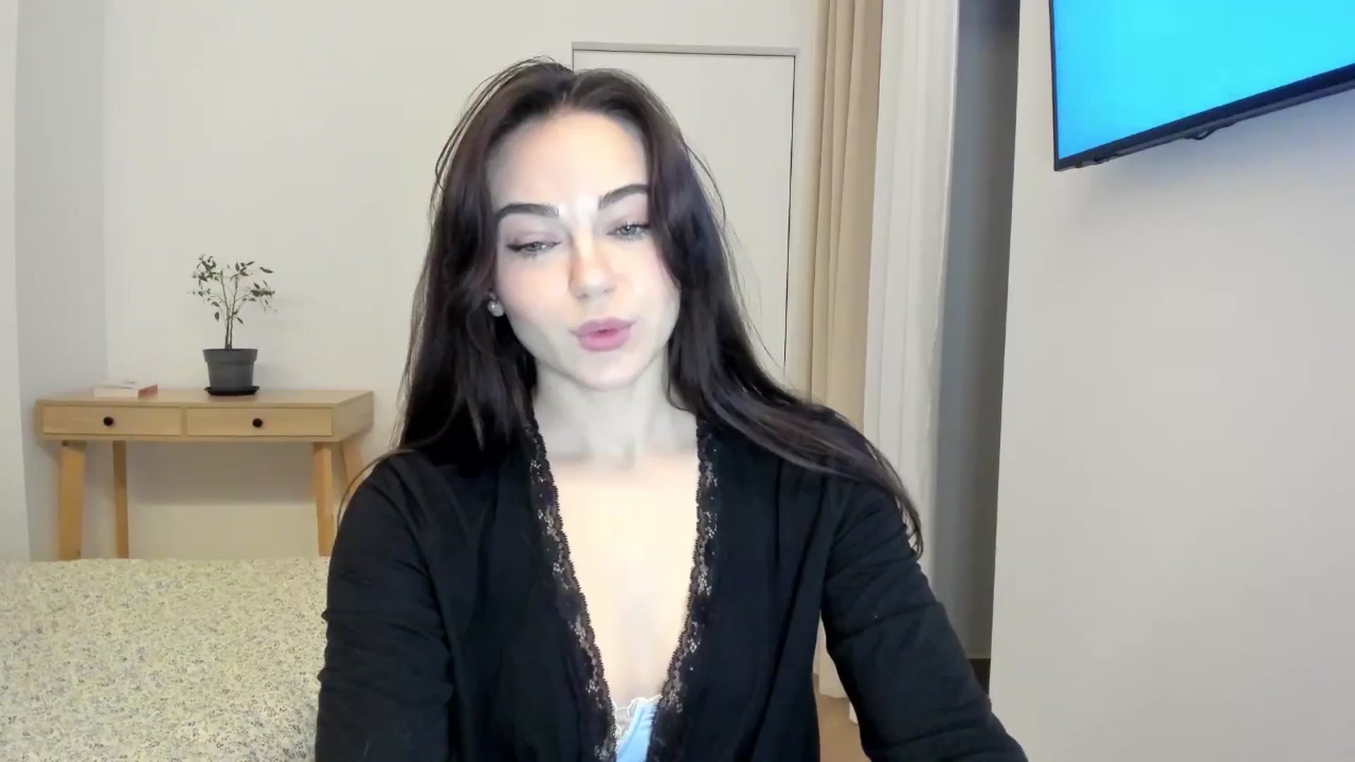 Gallery image thumbnail from BeeTheQueen's myfreecams stream on, 02/13/2026, 19:34 image 9 of 20