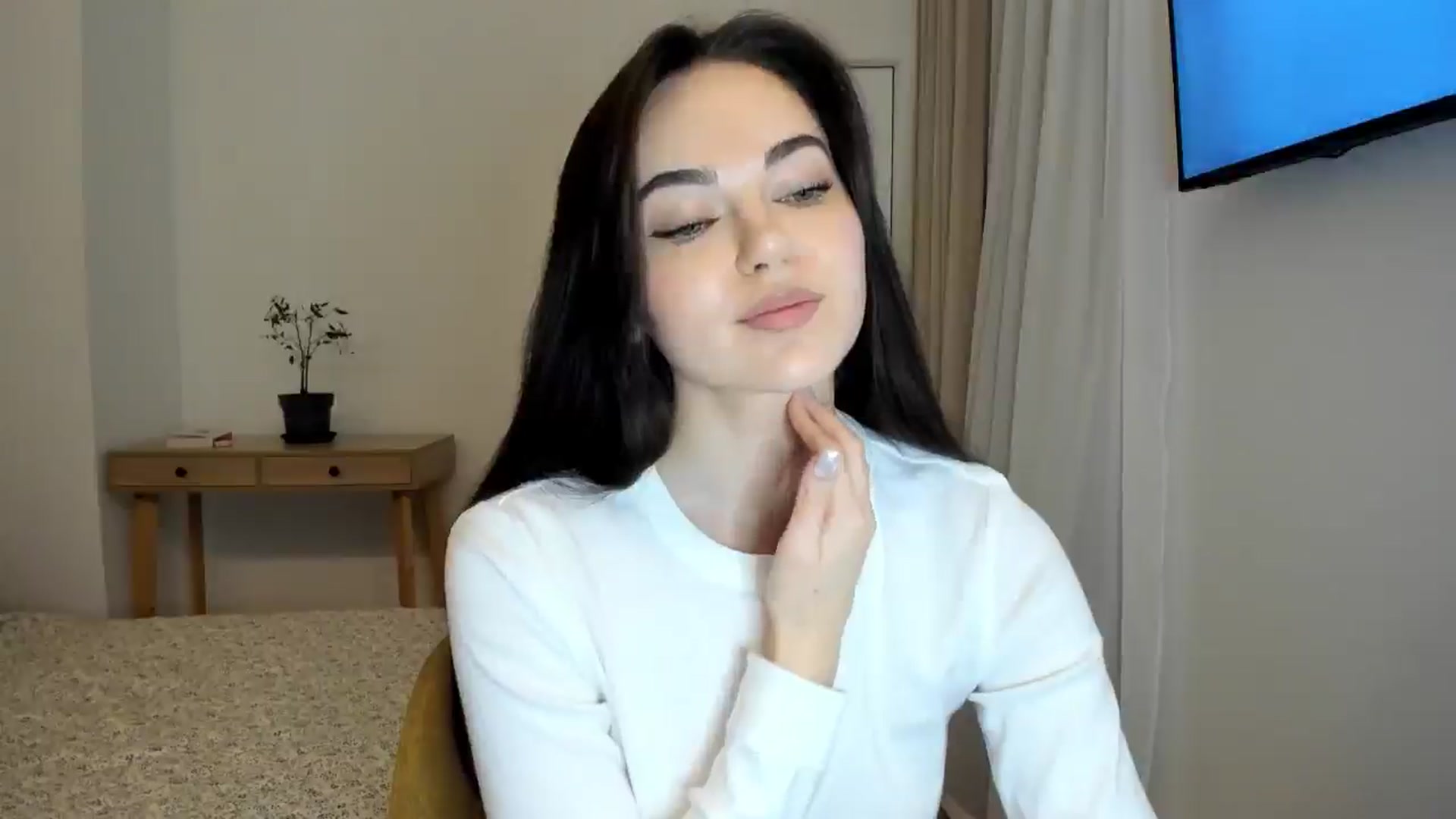 Gallery image thumbnail from BeeTheQueen's myfreecams stream on, 02/17/2026, 19:51 image 3 of 20