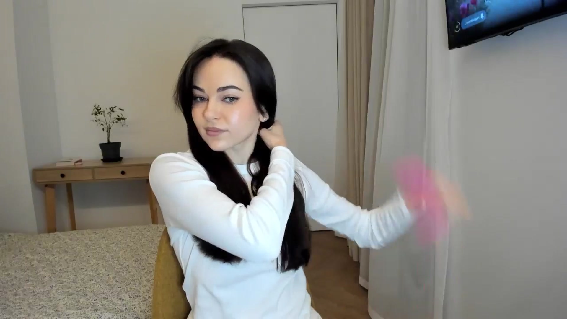 Gallery image thumbnail from BeeTheQueen's myfreecams stream on, 02/17/2026, 19:51 image 6 of 20