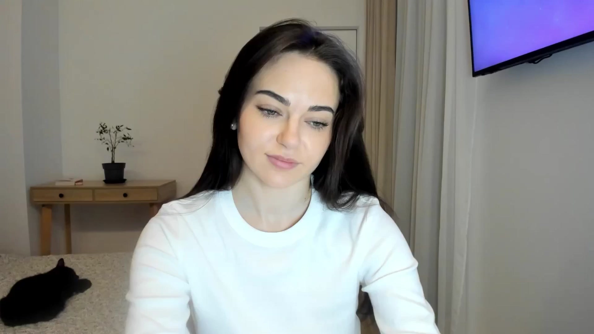 Gallery image thumbnail from BeeTheQueen's myfreecams stream on, 02/17/2026, 21:49 image 1 of 20