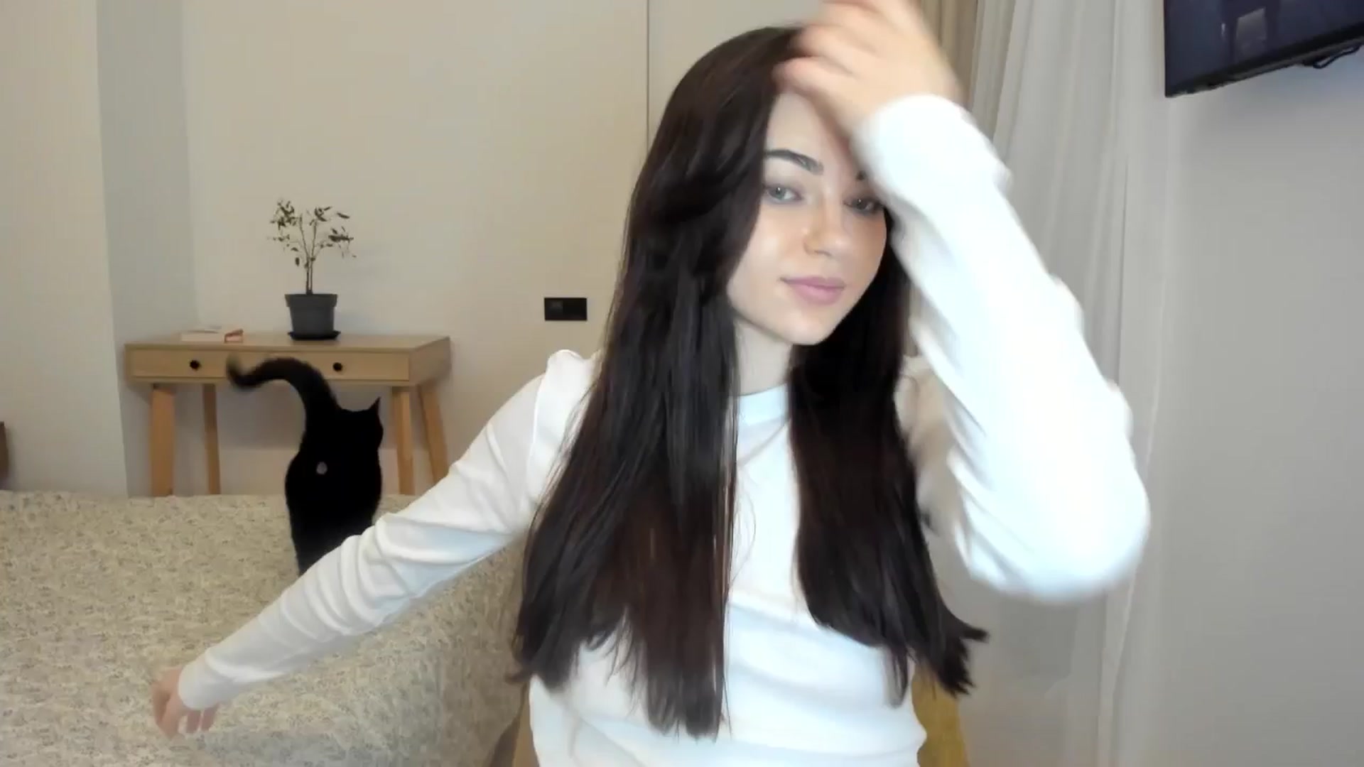 Gallery image thumbnail from BeeTheQueen's myfreecams stream on, 02/17/2026, 22:56 image 12 of 20
