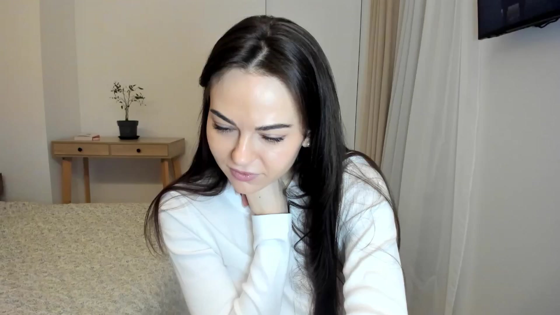 Gallery image thumbnail from BeeTheQueen's myfreecams stream on, 02/17/2026, 22:56 image 6 of 20