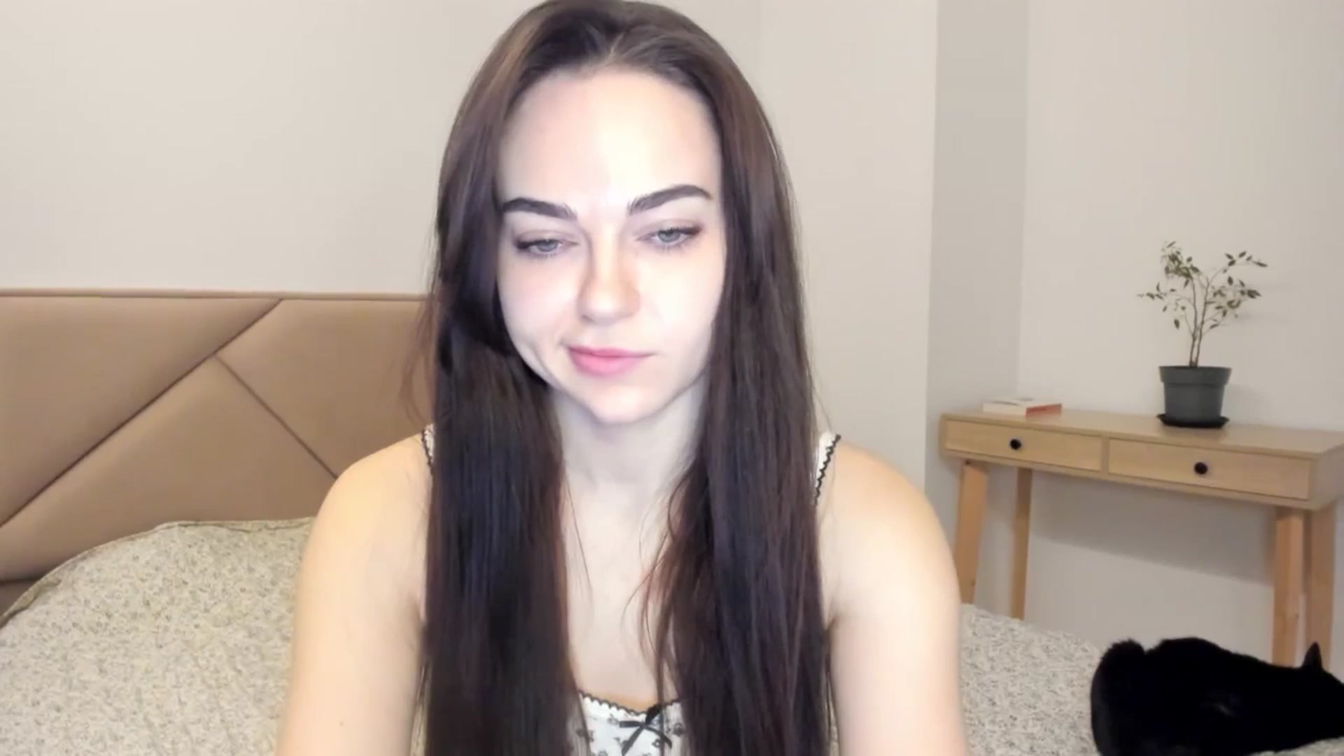 Gallery image thumbnail from BeeTheQueen's myfreecams stream on, 02/22/2026, 02:01 image 17 of 20