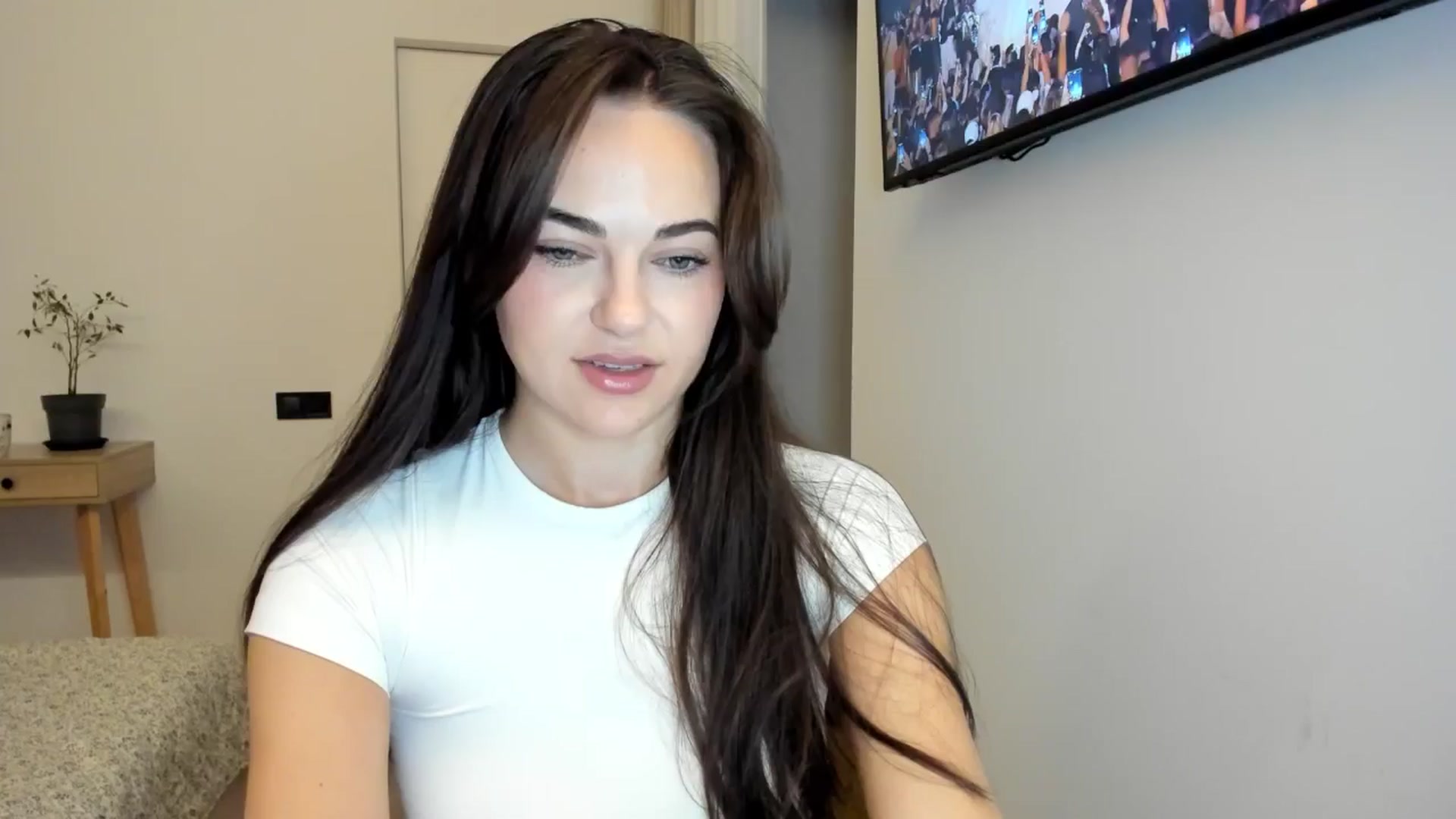 Gallery image thumbnail from BeeTheQueen's myfreecams stream on, 03/22/2026, 19:30 image 4 of 20