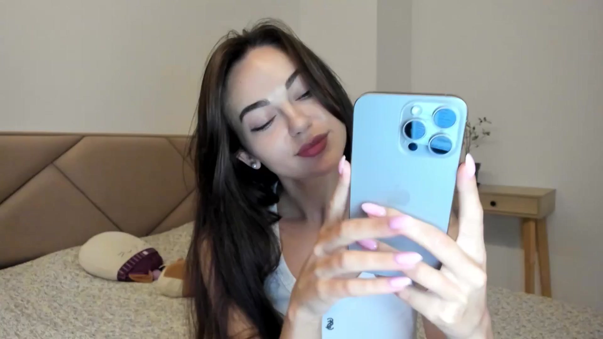 Gallery image thumbnail from BeeTheQueen's myfreecams stream on, 03/31/2026, 20:15 image 2 of 20