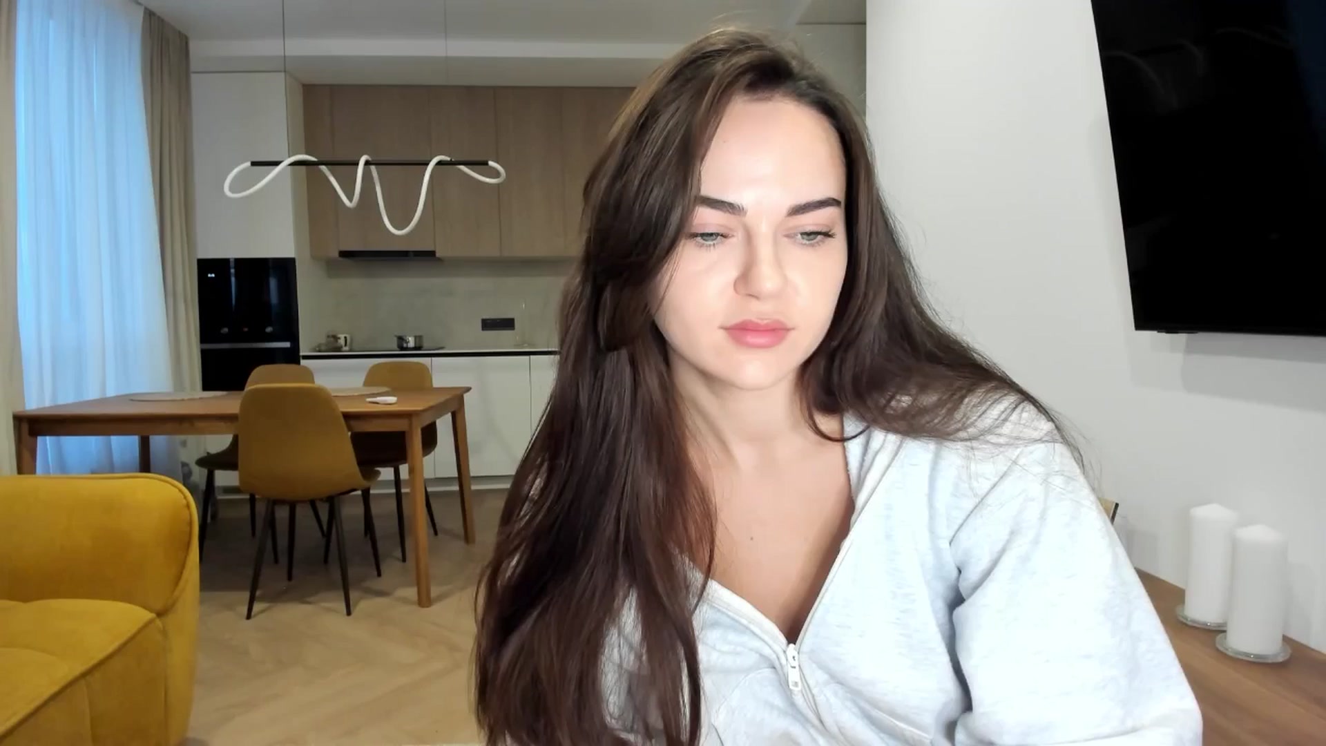 Gallery image thumbnail from BeeTheQueen's myfreecams stream on, 05/01/2026, 17:34 image 8 of 20